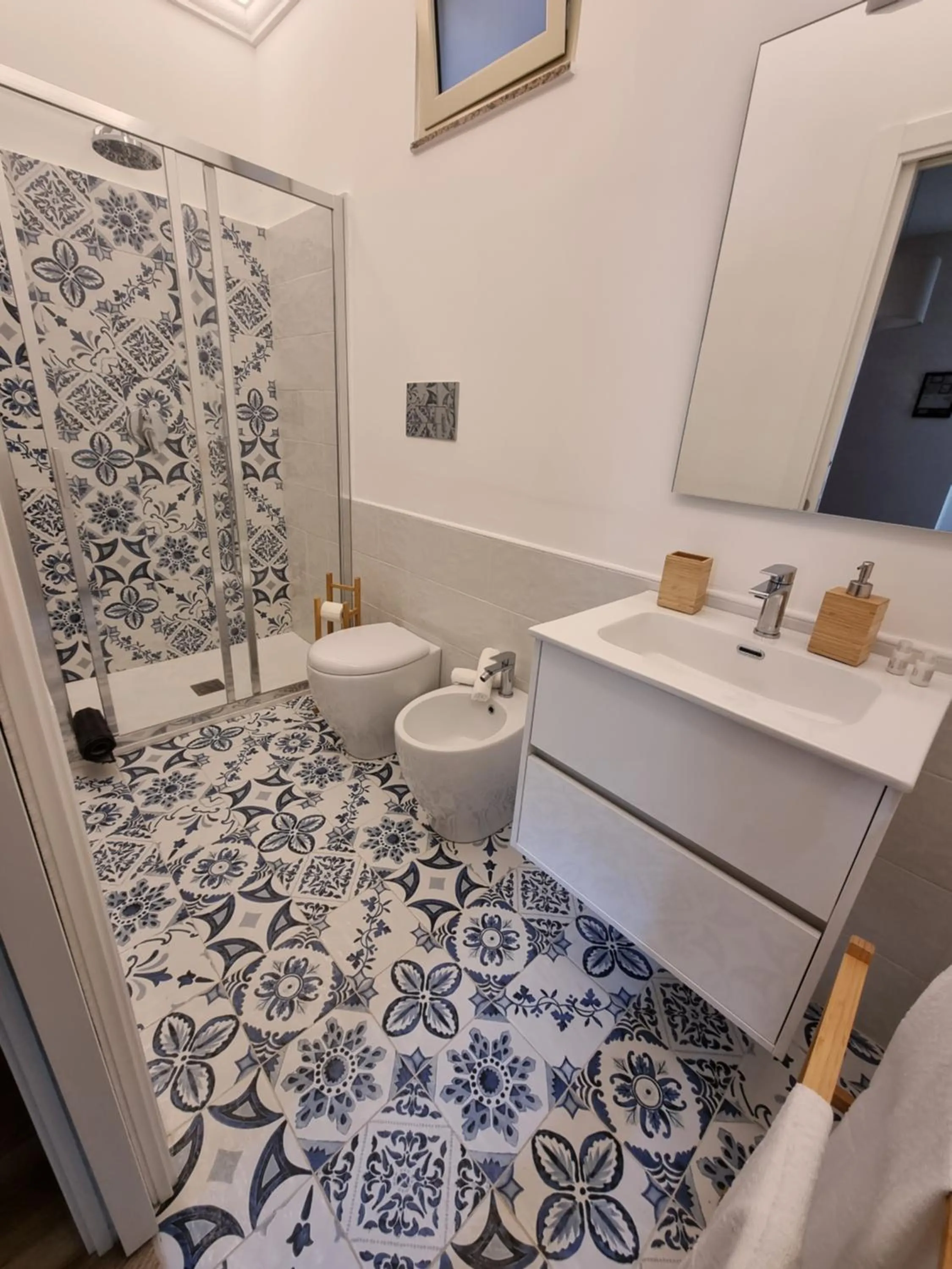 Shower in Talìa Residence