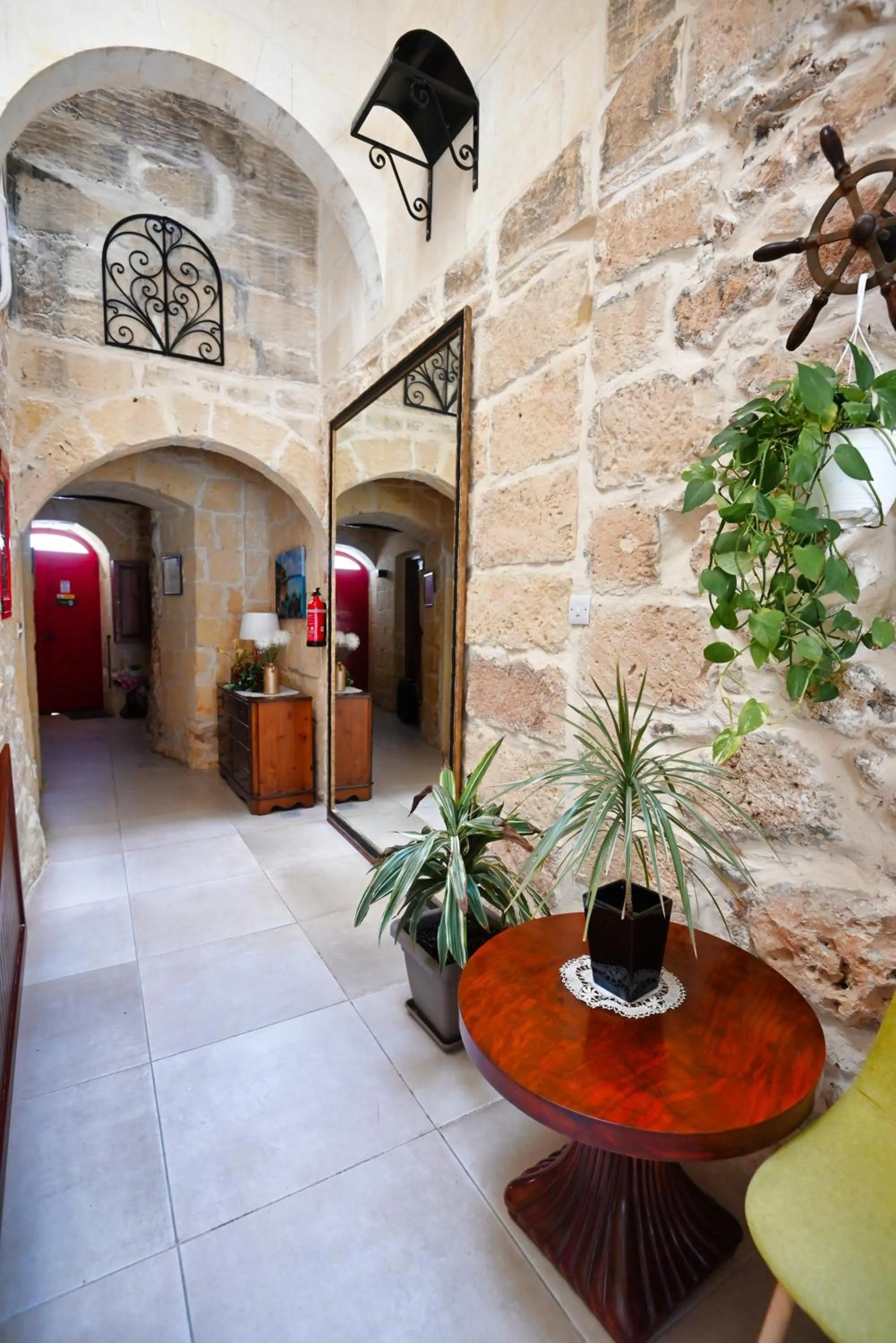 Seating area in The Cloisters Bed And Breakfast