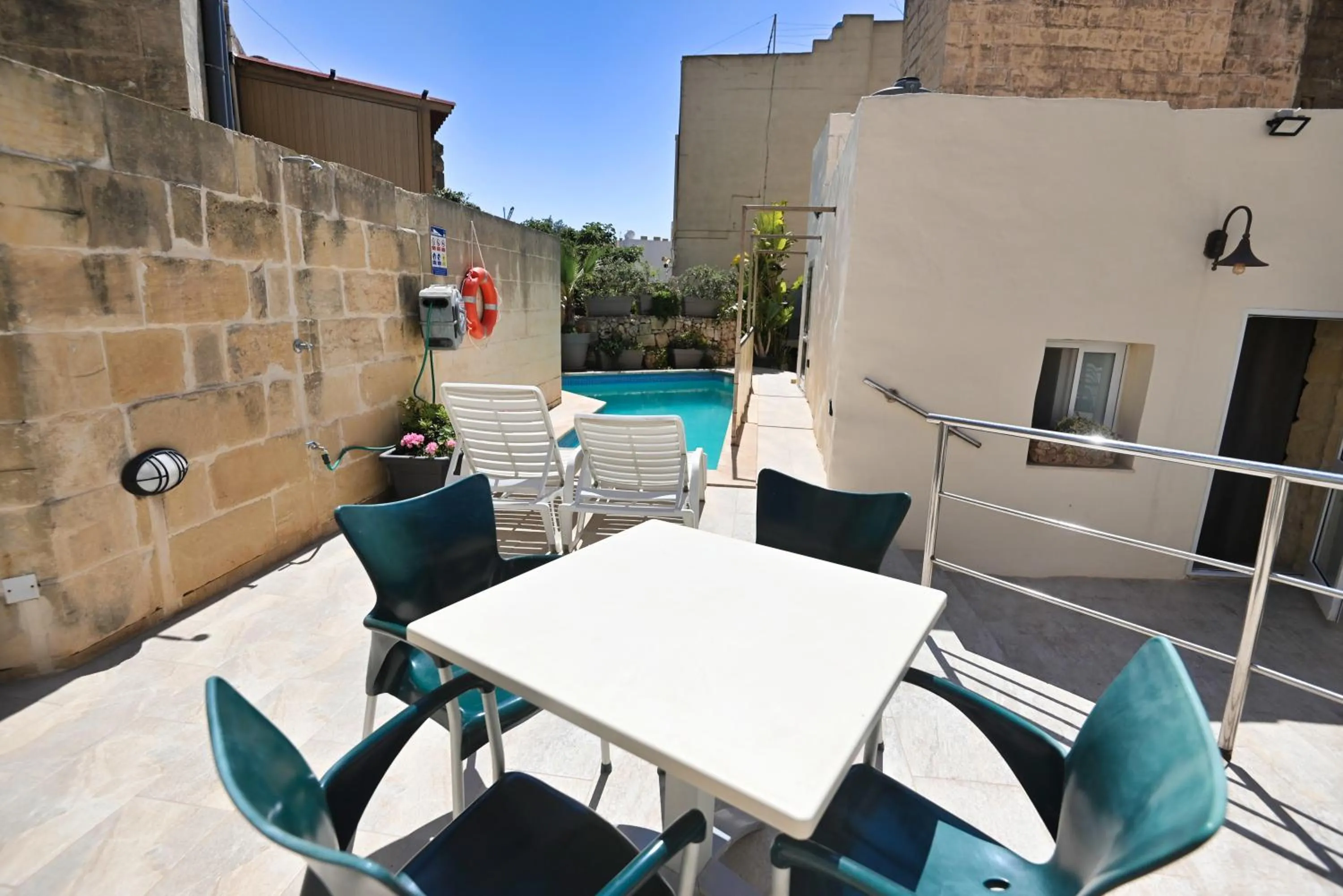 The Cloisters Bed And Breakfast