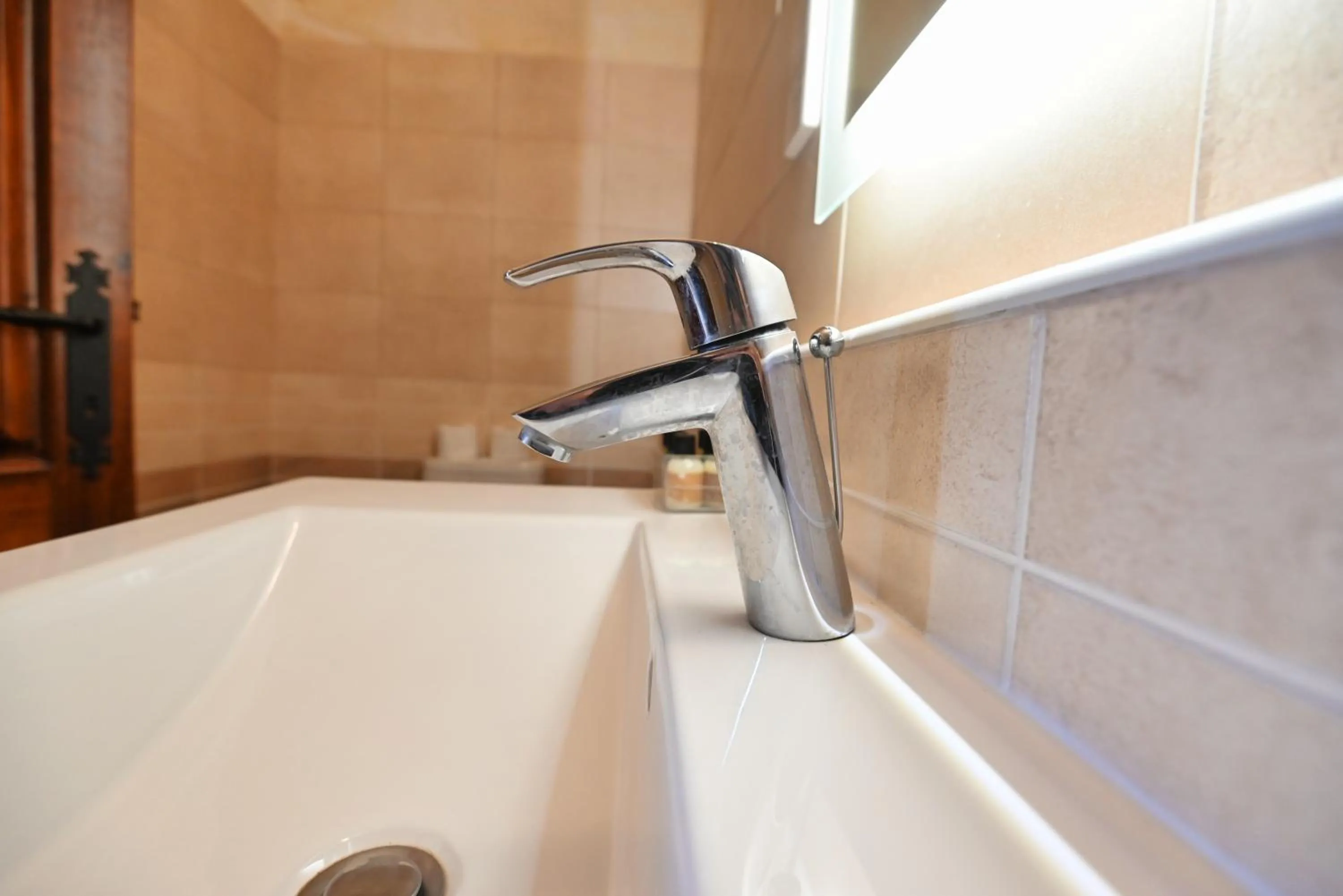 Bathroom in The Cloisters Bed And Breakfast