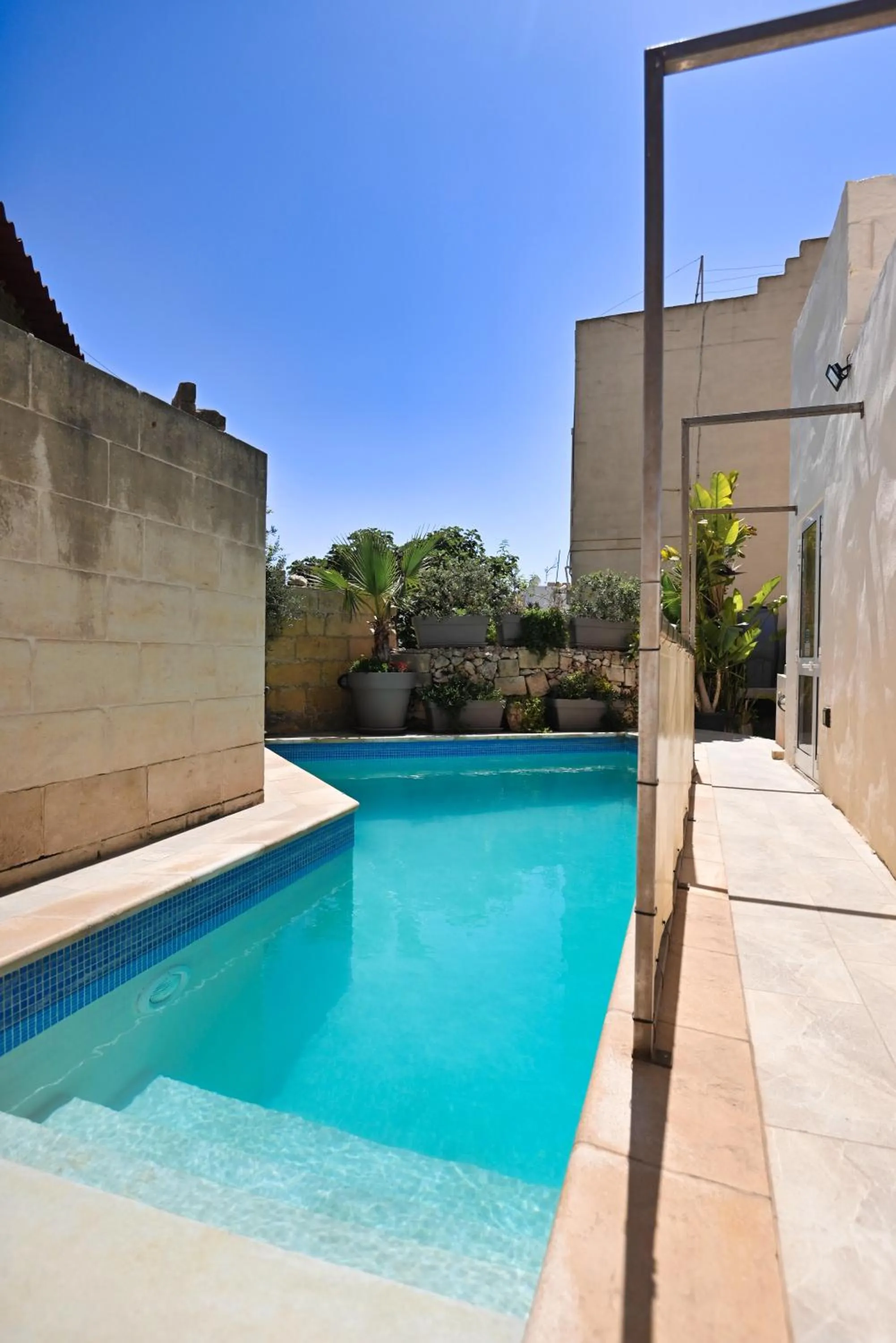 Pool view in The Cloisters Bed And Breakfast