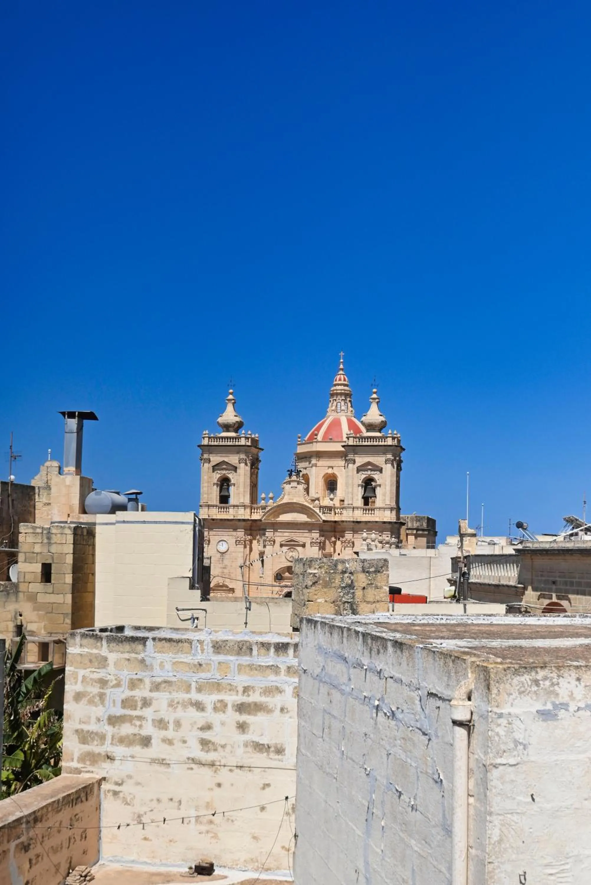 Day in The Cloisters Bed And Breakfast