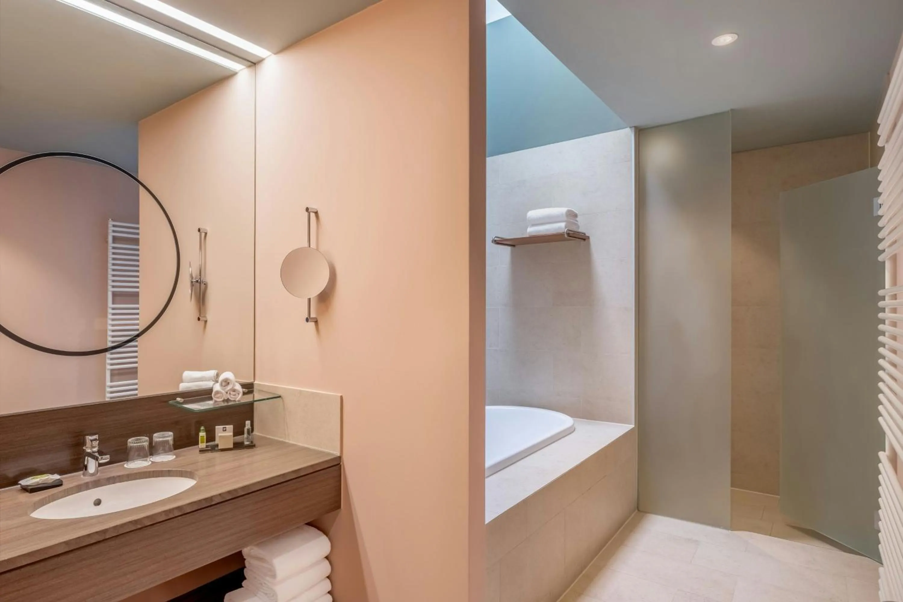 Bathroom in Vienna Marriott Hotel