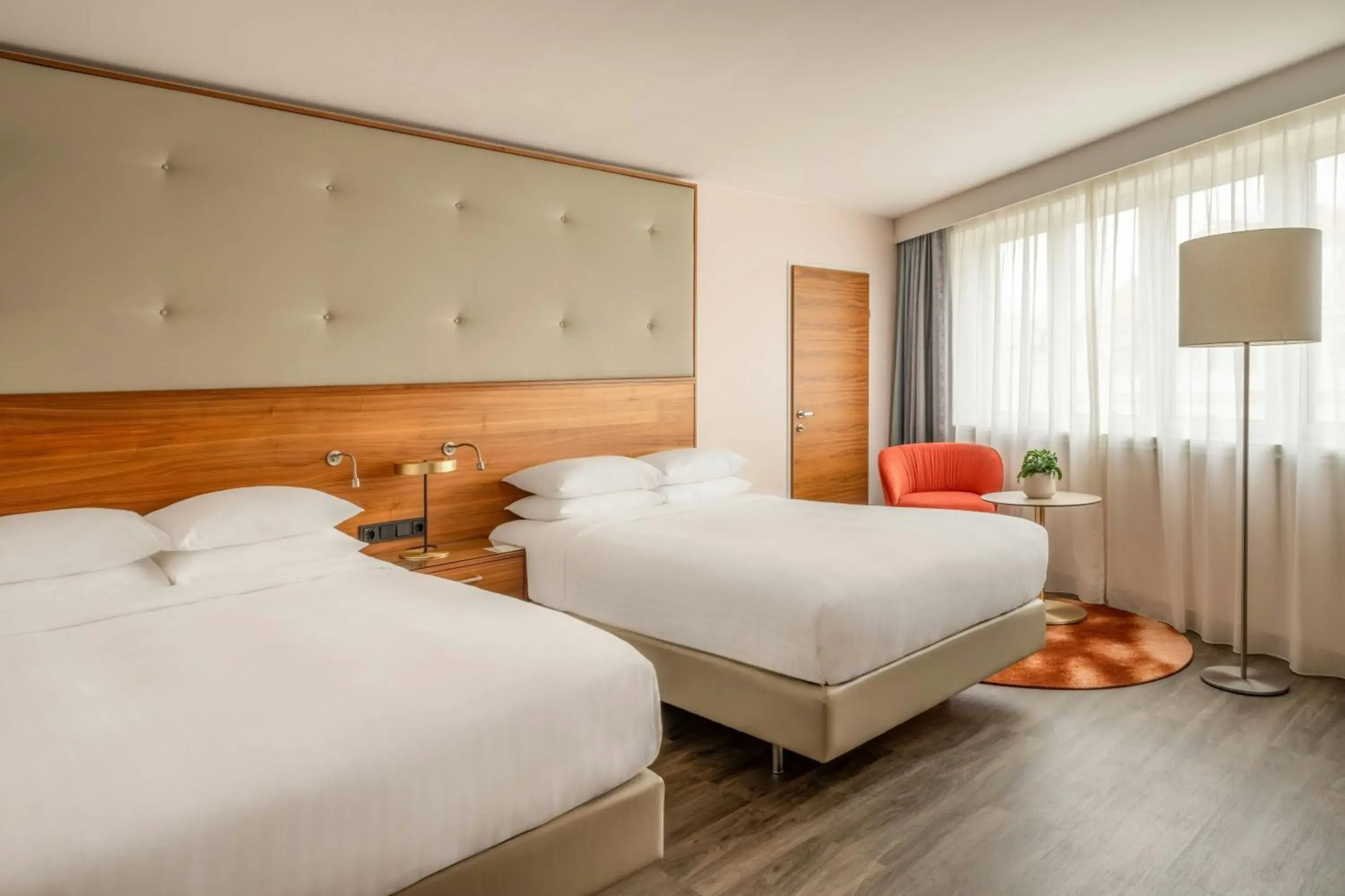 Executive Double Room with Two Double Beds - M Club Lounge Access in Vienna Marriott Hotel Executive Double Room with Two Double Beds - M Club Lounge Access in Vienna Marriott Hotel