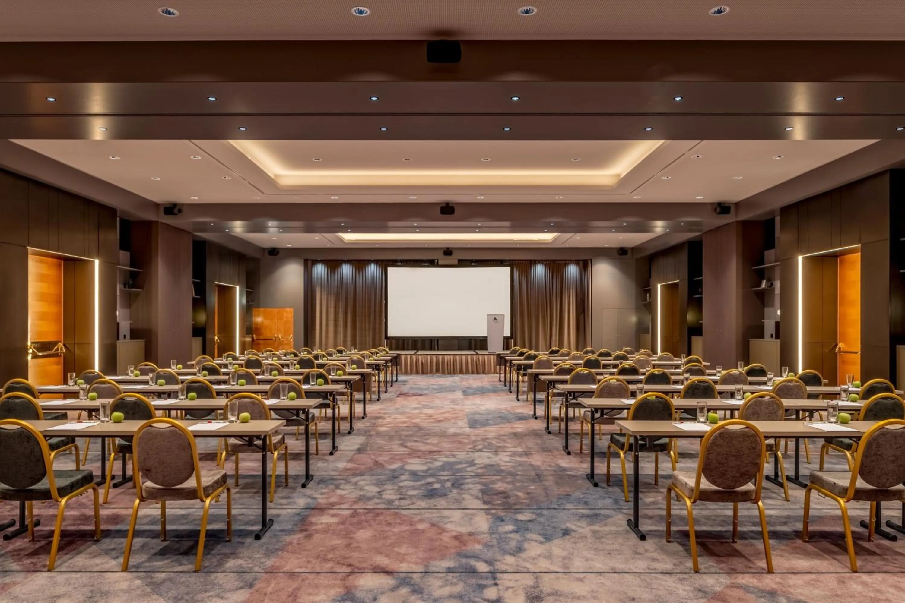Meeting/conference room in Vienna Marriott Hotel