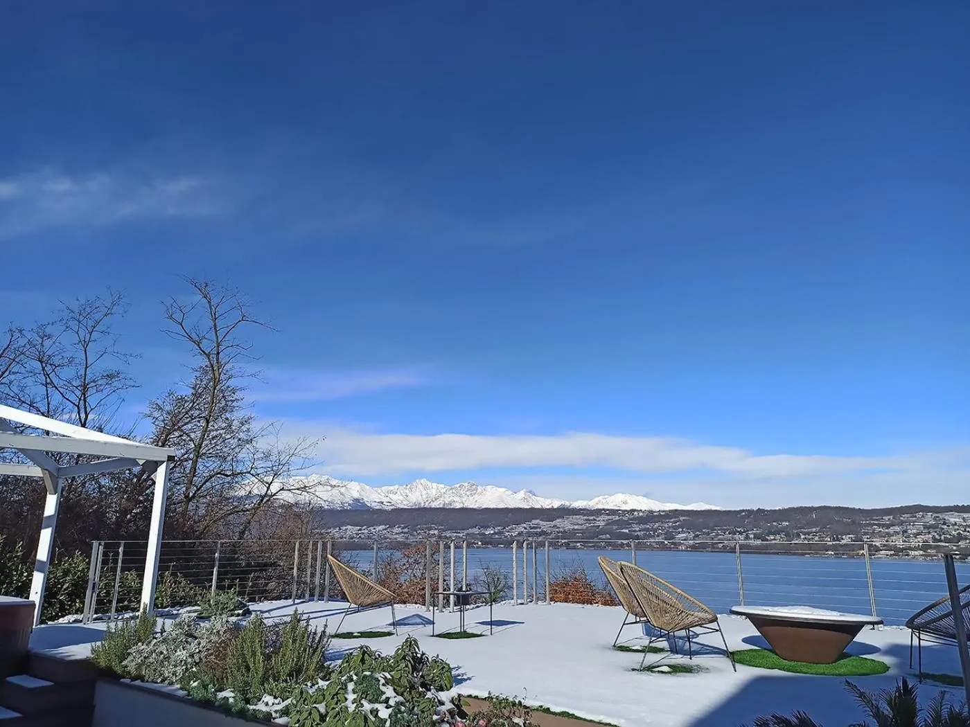Balcony/Terrace in The Lake House