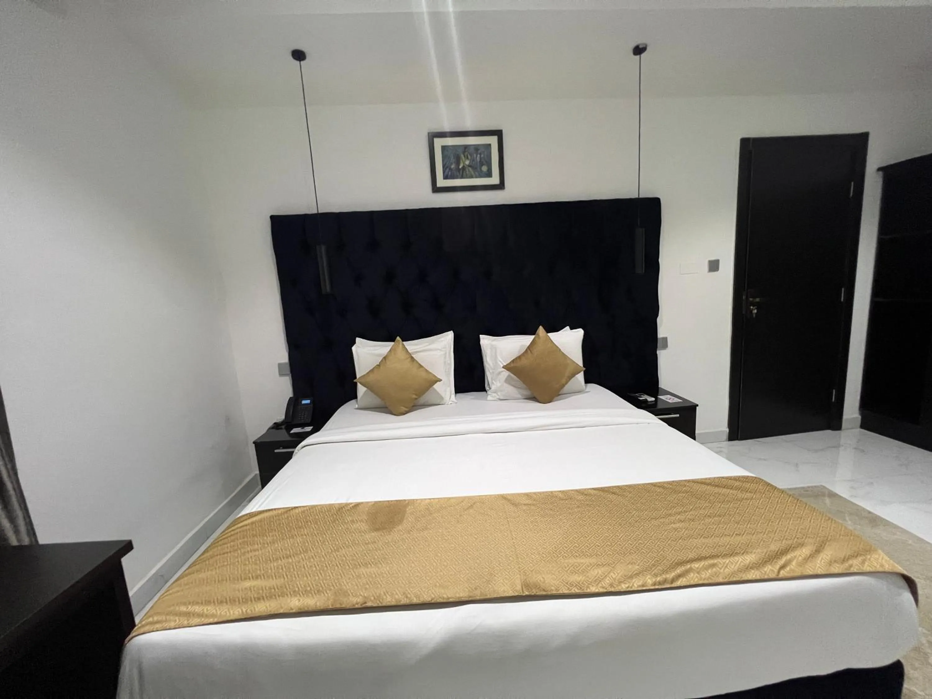 Bed in Riviera Hotel, Apartments & Resorts