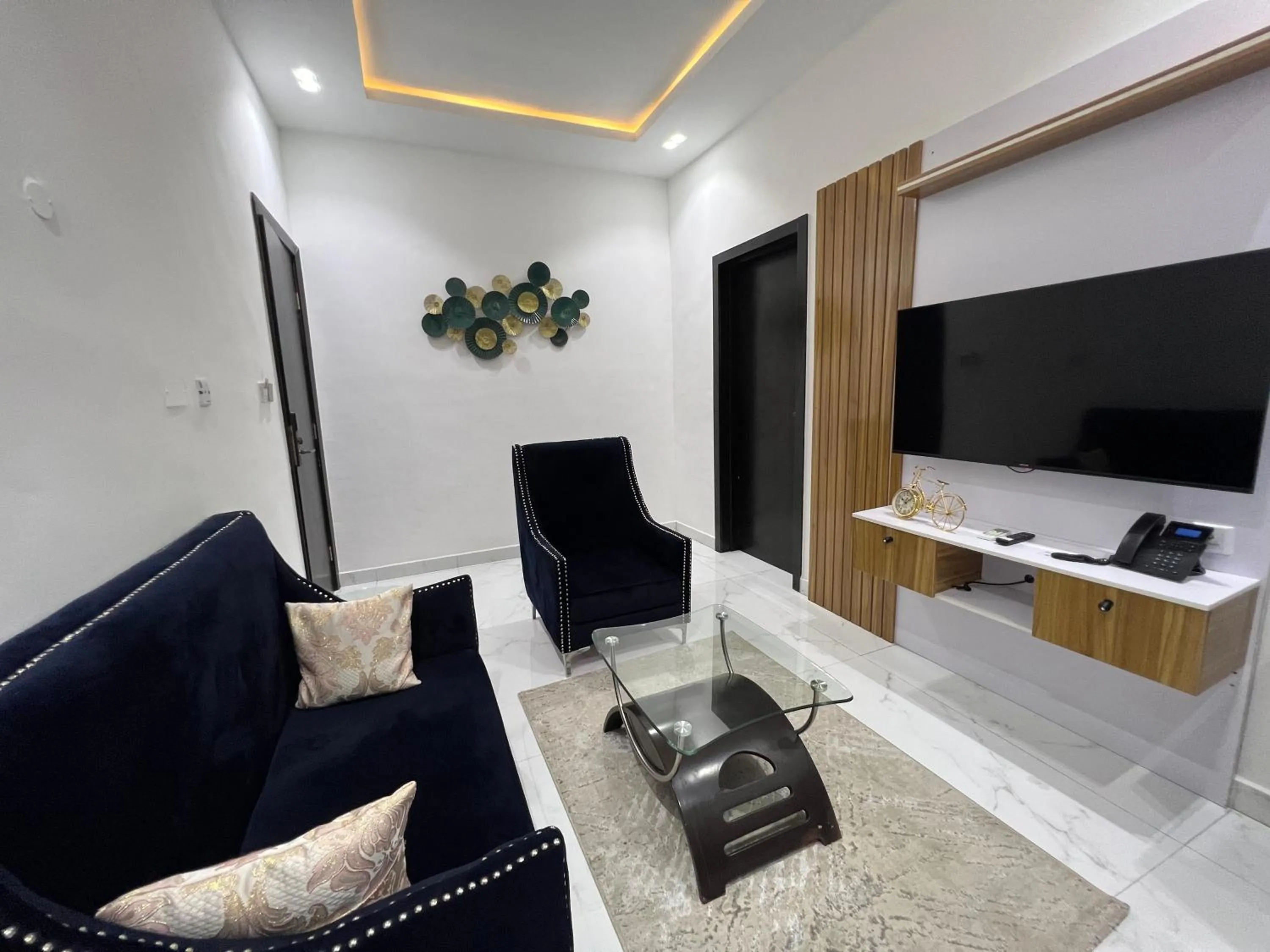 Riviera Hotel, Apartments & Resorts