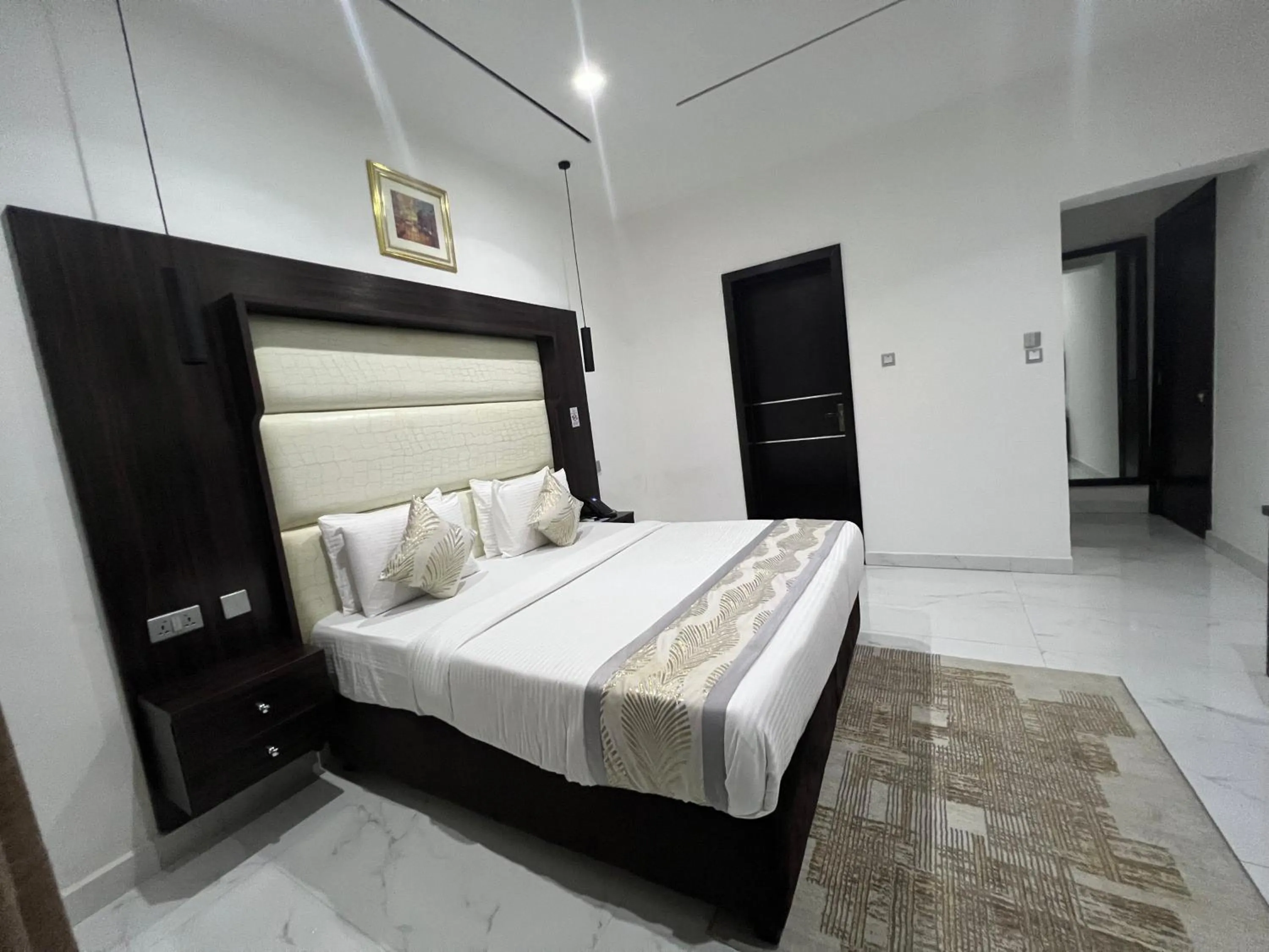 Bed in Riviera Hotel, Apartments & Resorts