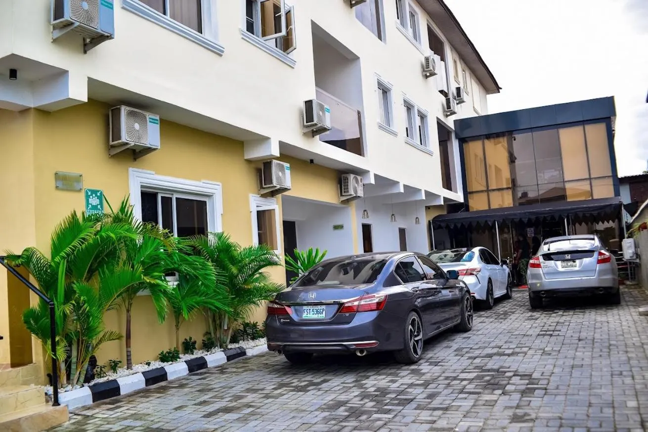 Riviera Hotel, Apartments & Resorts