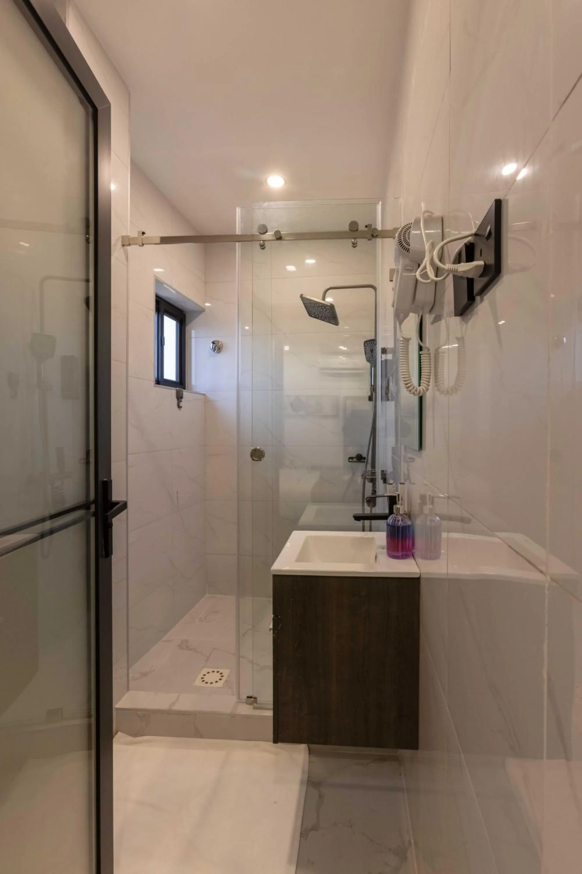 Shower in The Cabyn Boutique Hotel