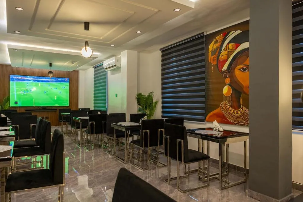 Restaurant/places to eat in The Cabyn