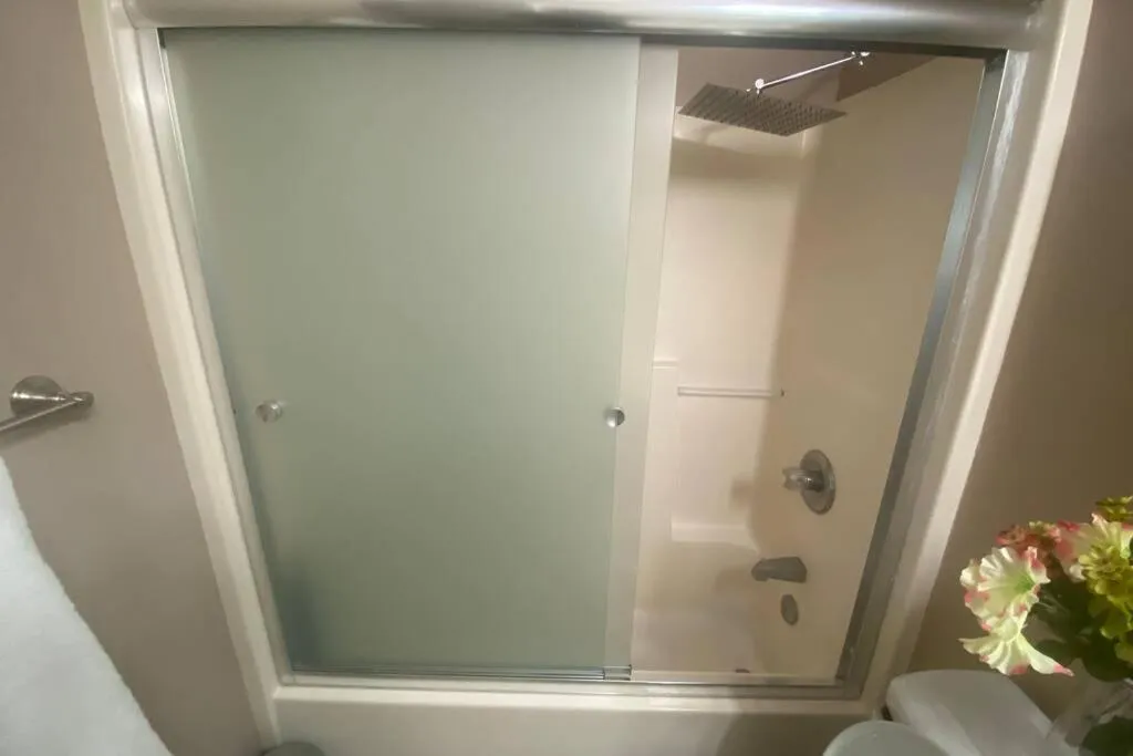 Bathroom in Smart Entire Loft, 3 br, 2 bath, with 3 tv