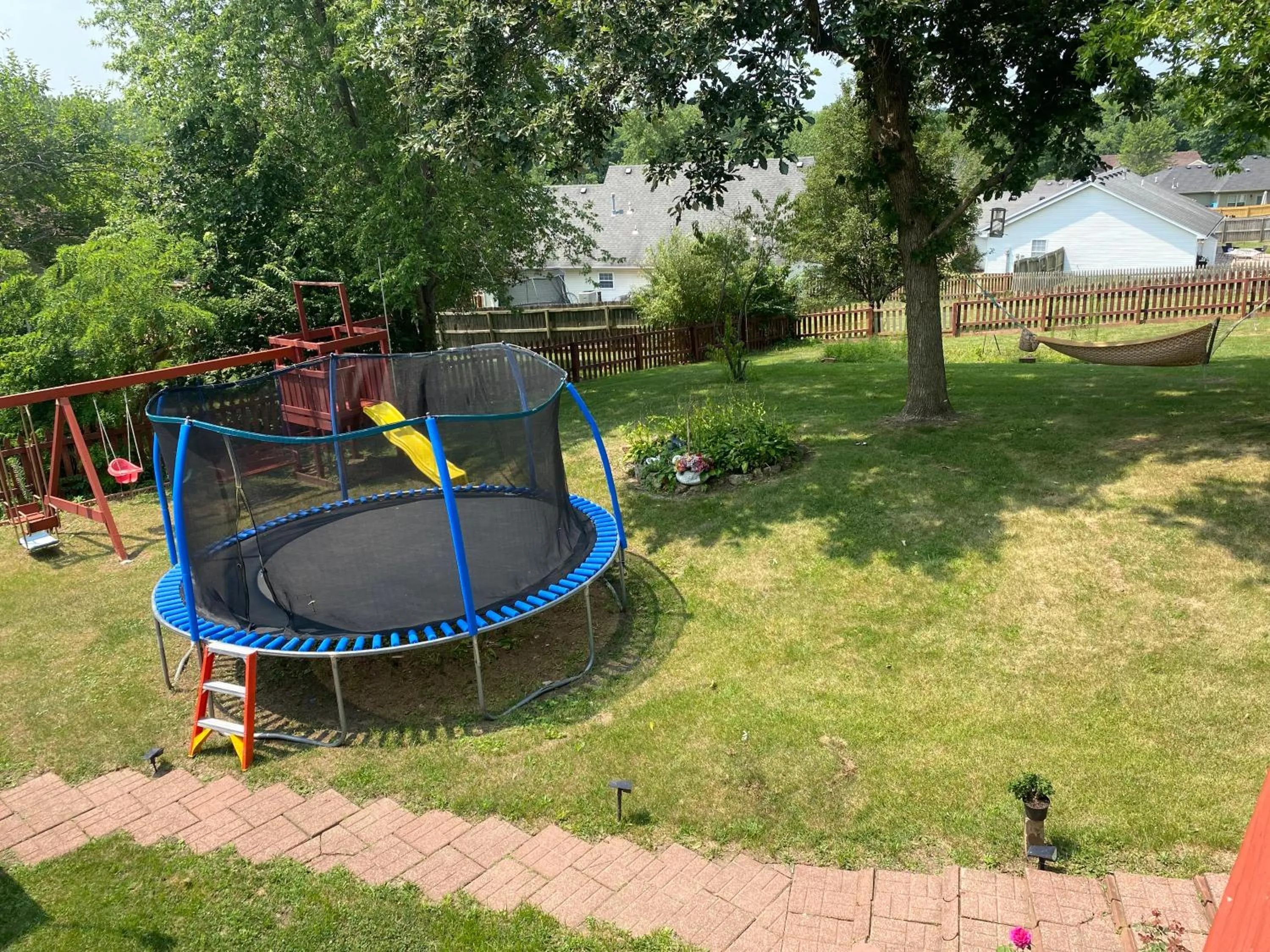 Smart Entire Loft, 3 br, 2 bath, with 3 tv