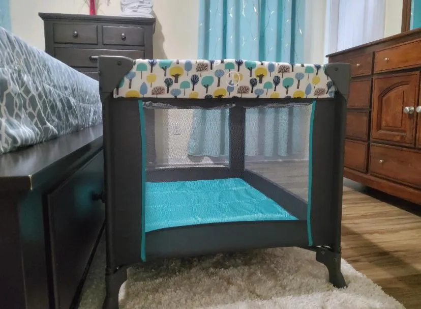 Bed in Smart Entire Loft, 3 br, 2 bath, with 3 tv