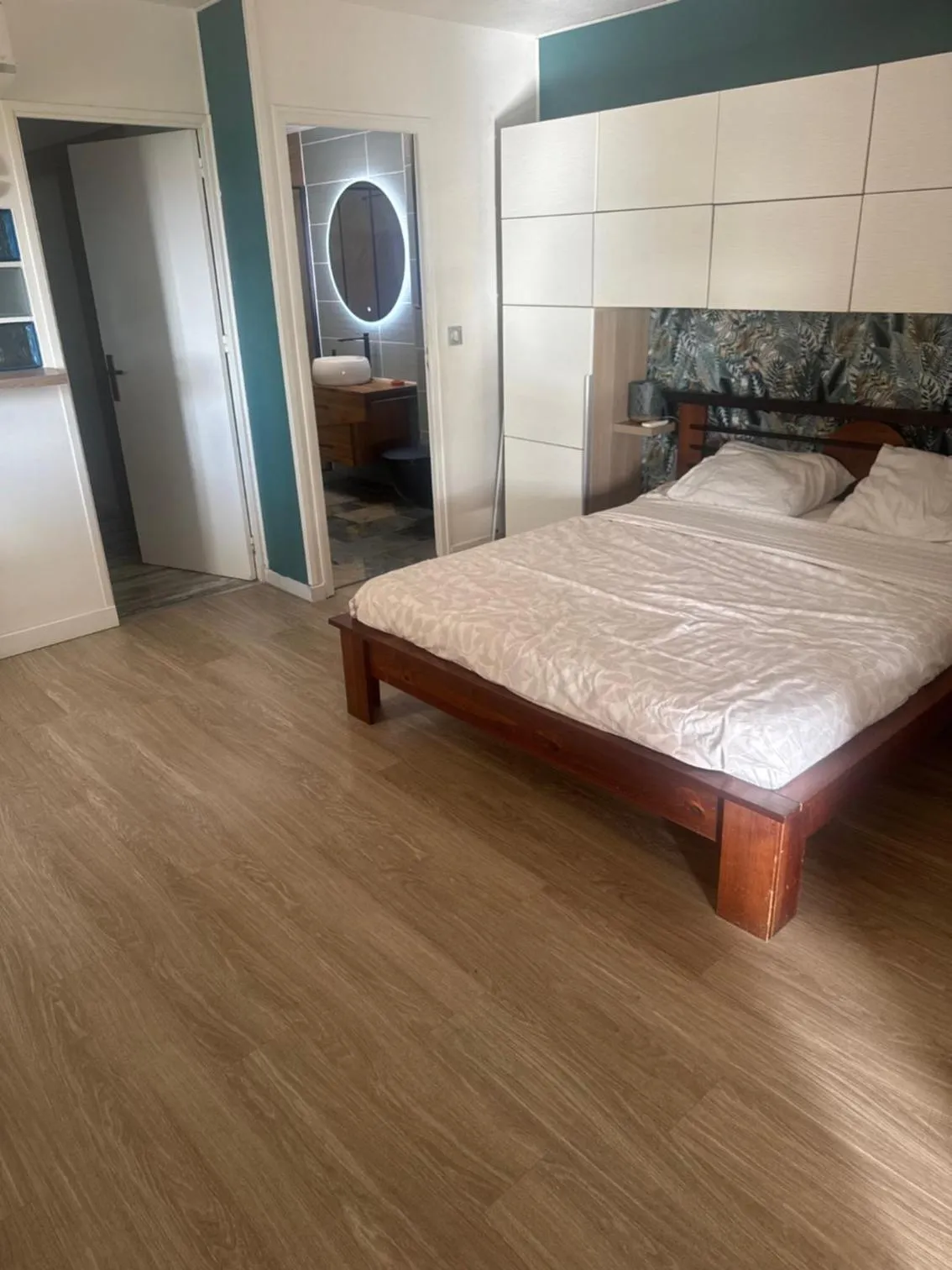 Bedroom, Bed in TI PARADI VUE MER