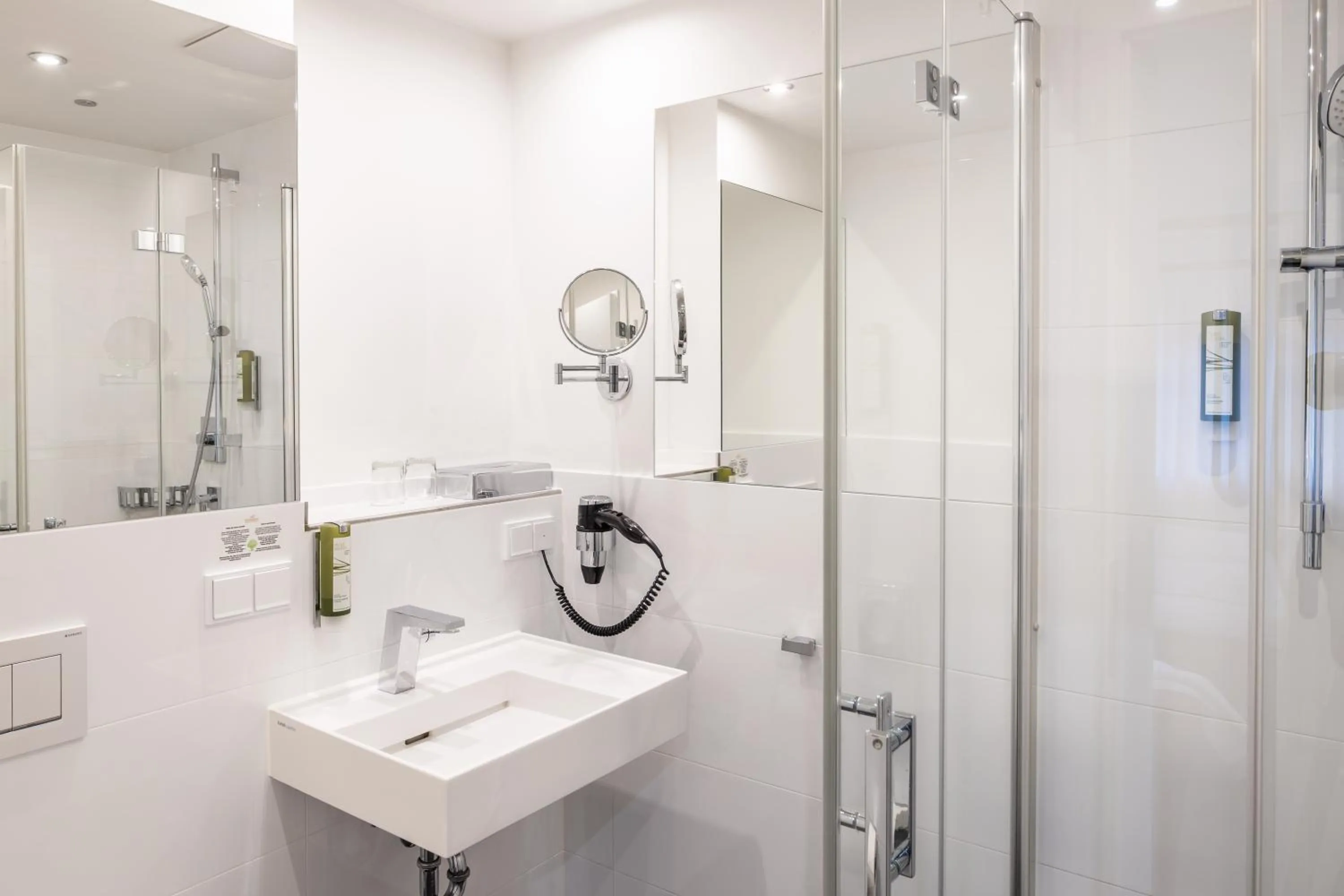 Shower in BoardingWorld Heidelberg