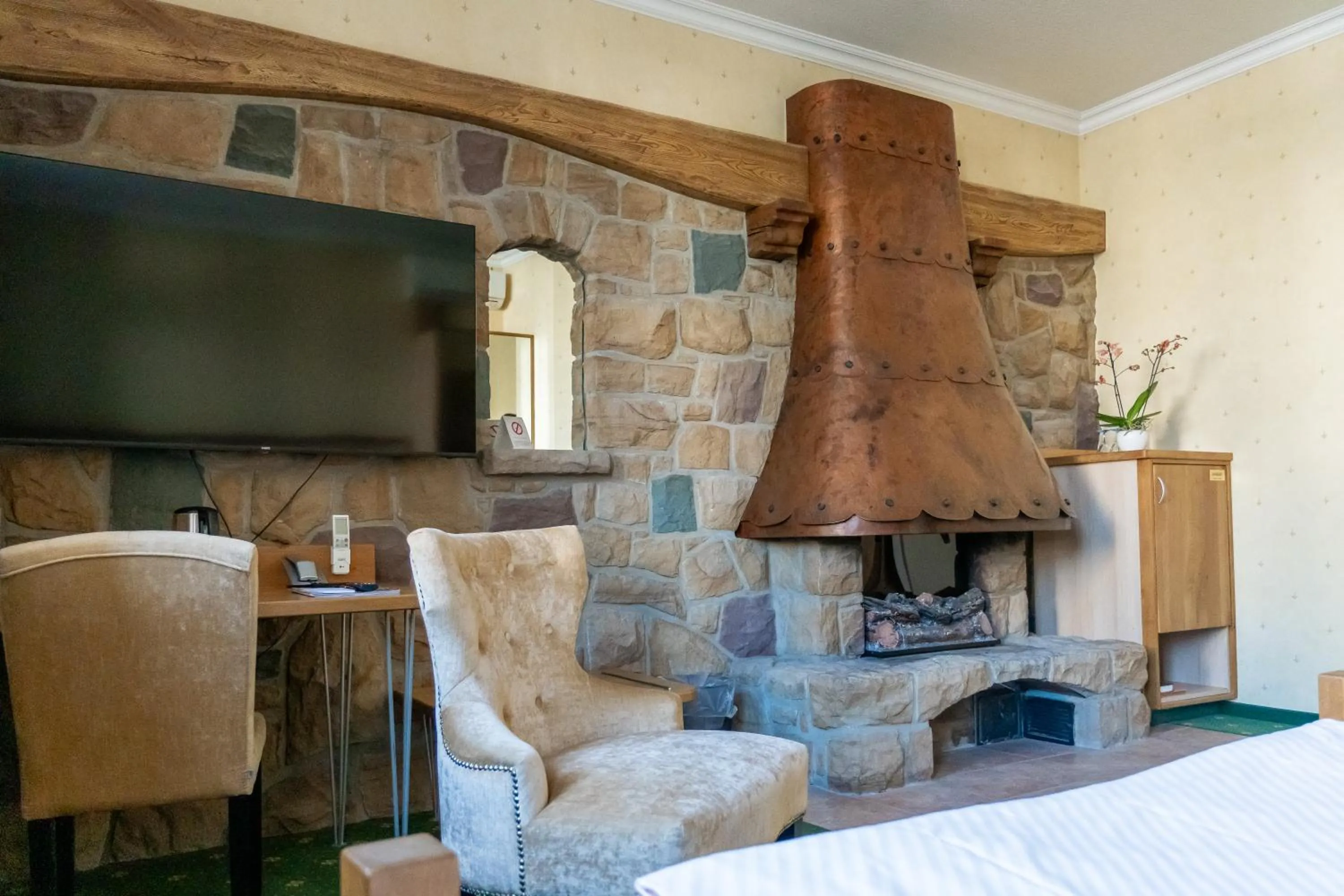 TV and multimedia in Ambient Hotel Zum Schwan