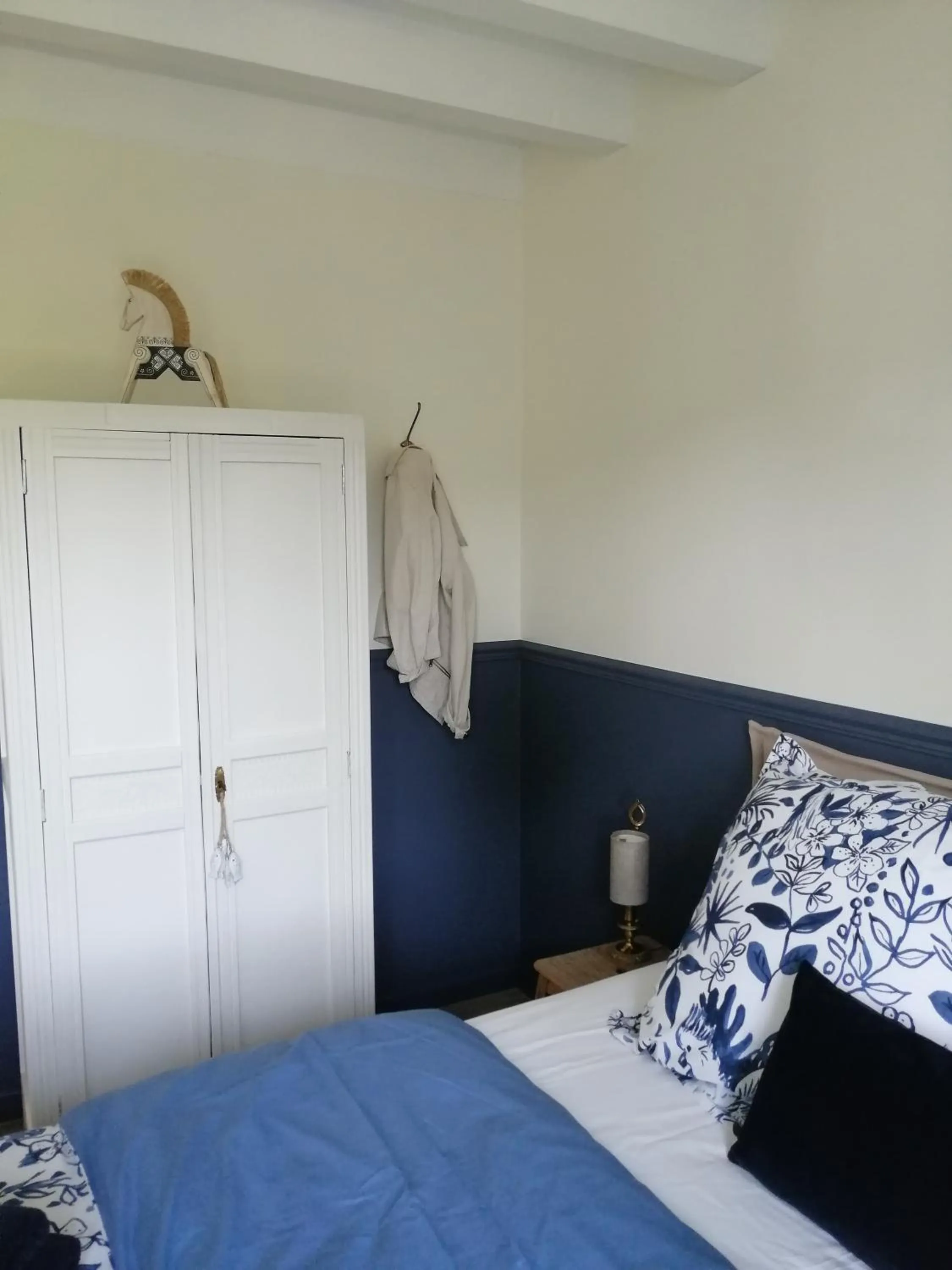 Bed in VILLA XARAN ERDIAN Gîte LA PETITE MAISON