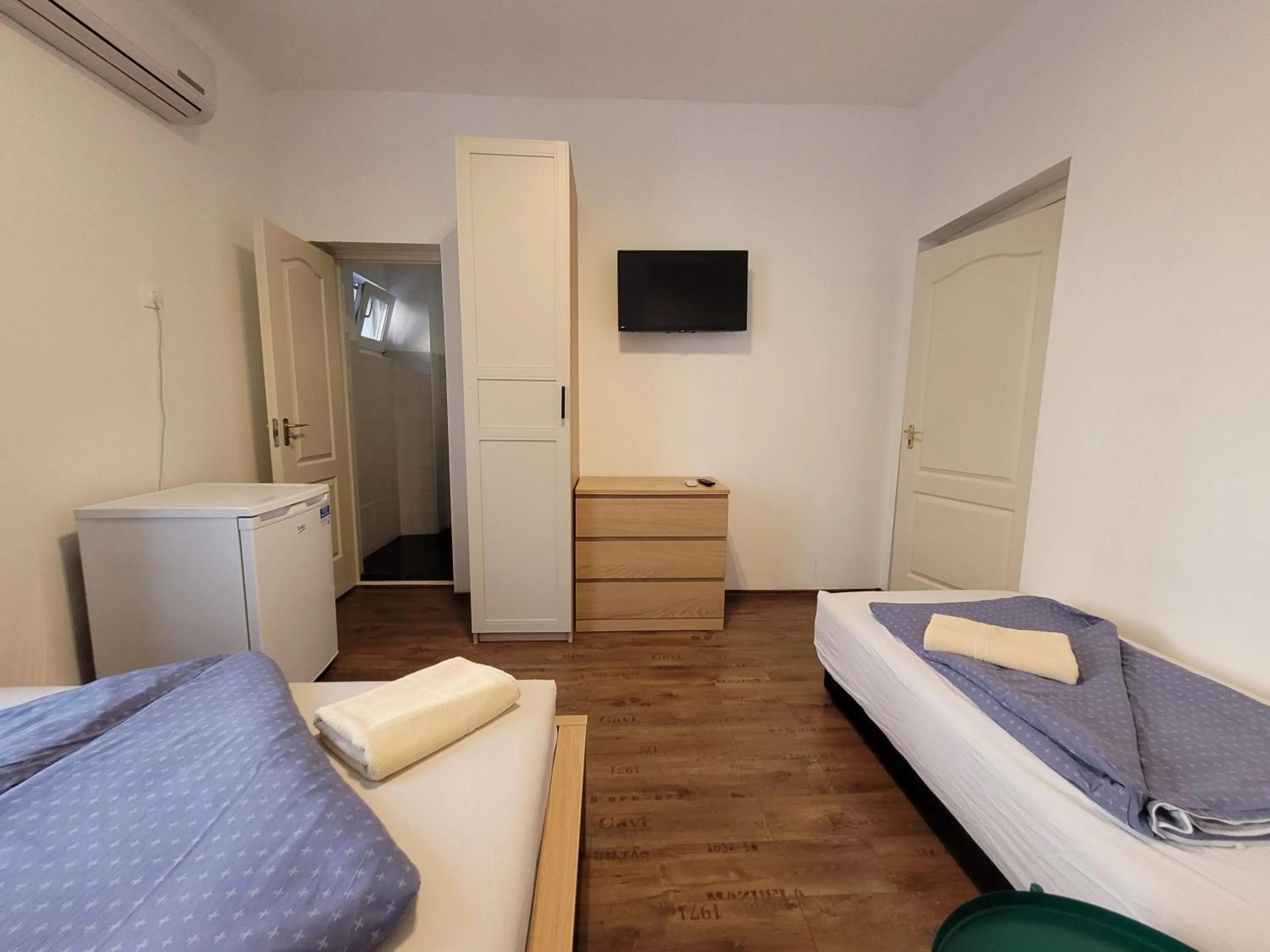 Photo of the whole room in VilLa AdeLe