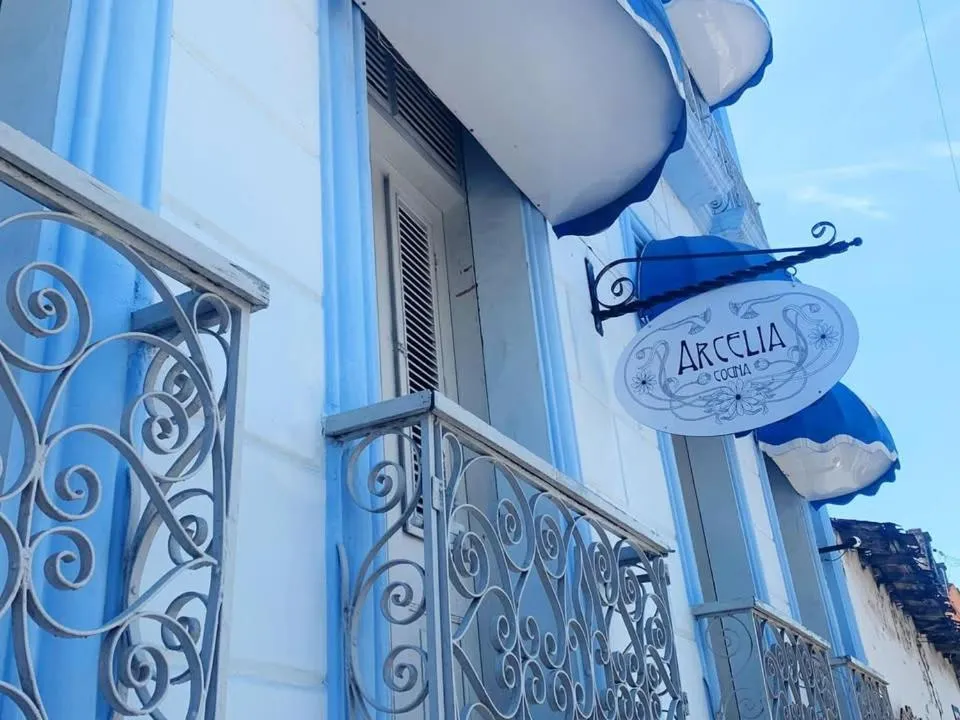 Restaurant/places to eat in Casa Almar