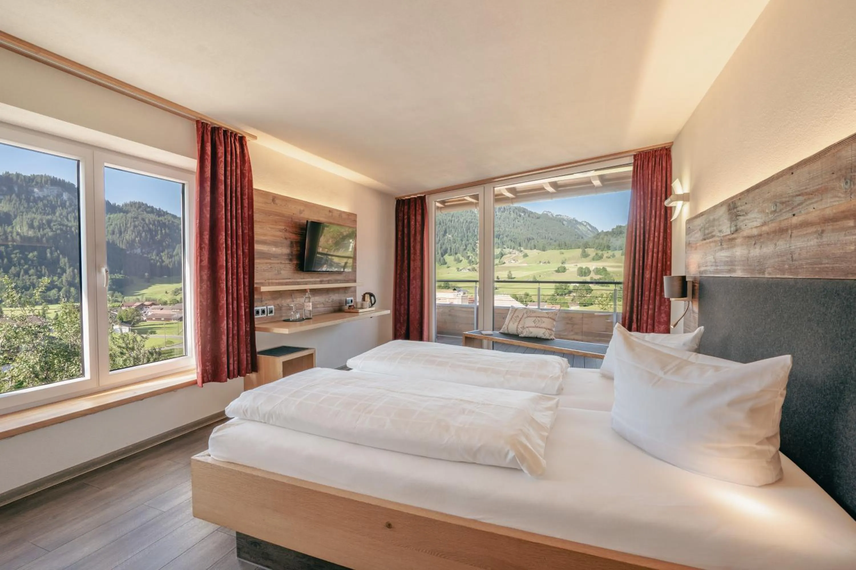 Photo of the whole room, Bed in Hotel garni Oberdorfer Stuben