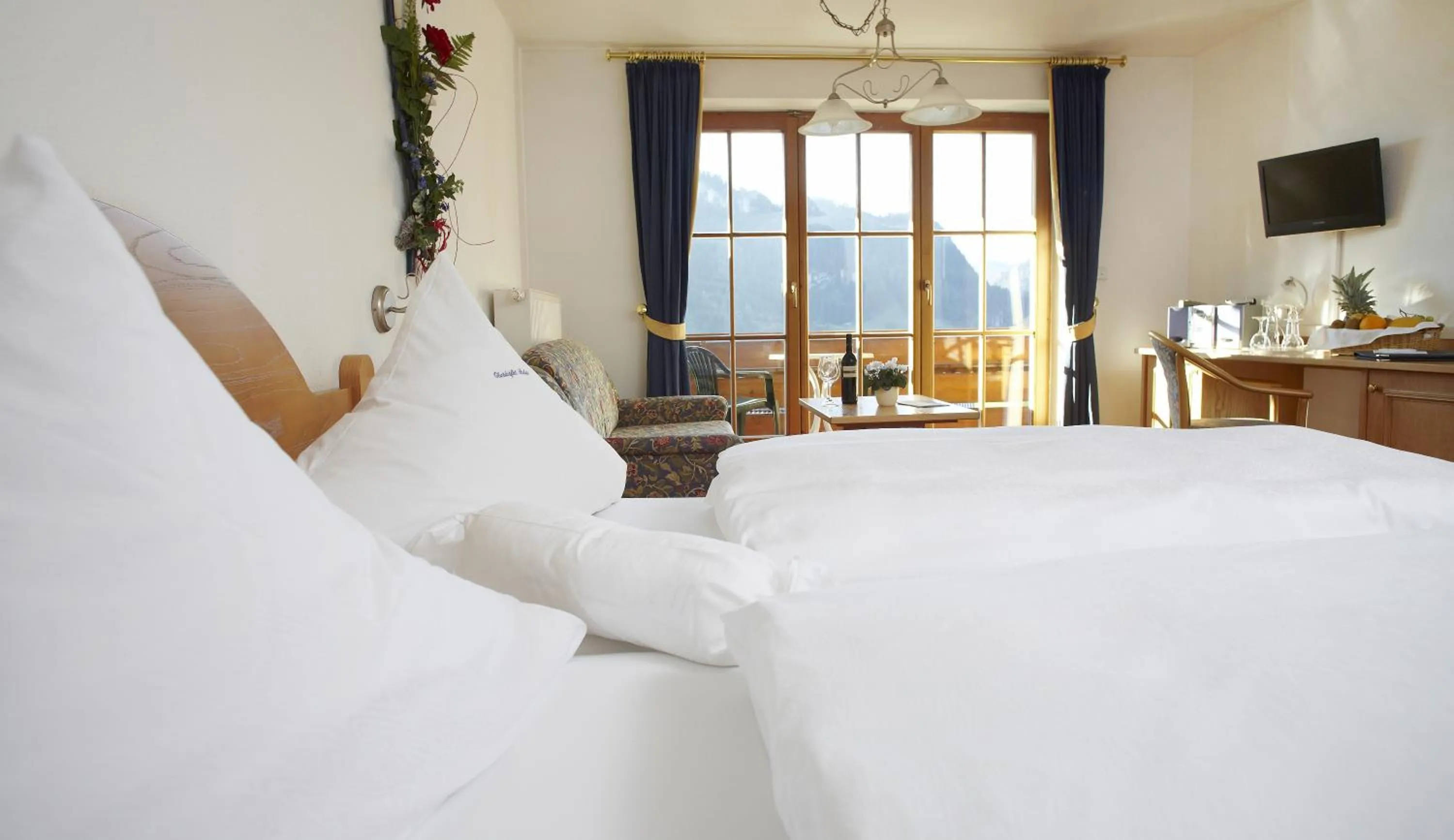 Bedroom, Bed in Hotel garni Oberdorfer Stuben