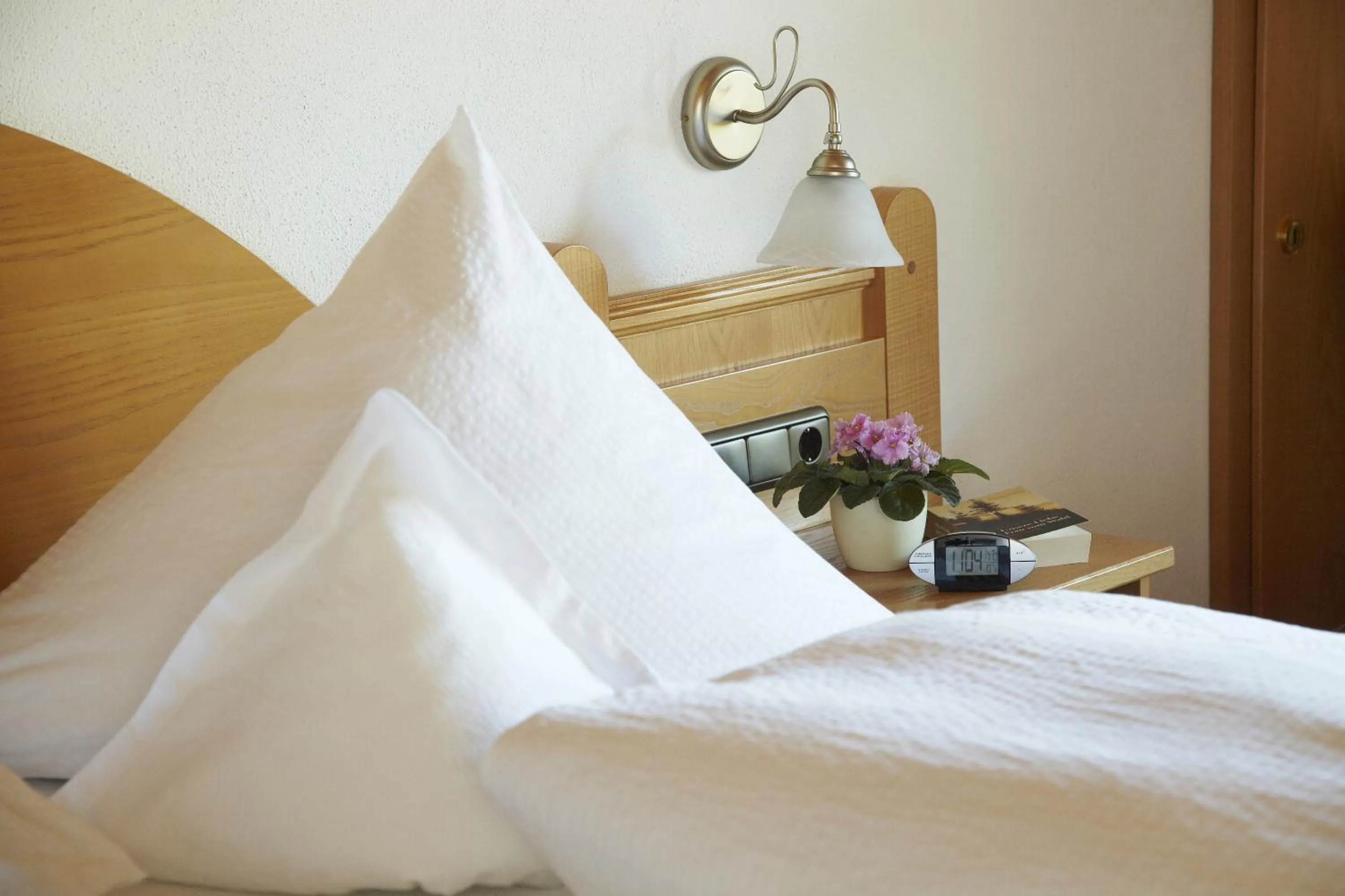 Bedroom, Bed in Hotel garni Oberdorfer Stuben