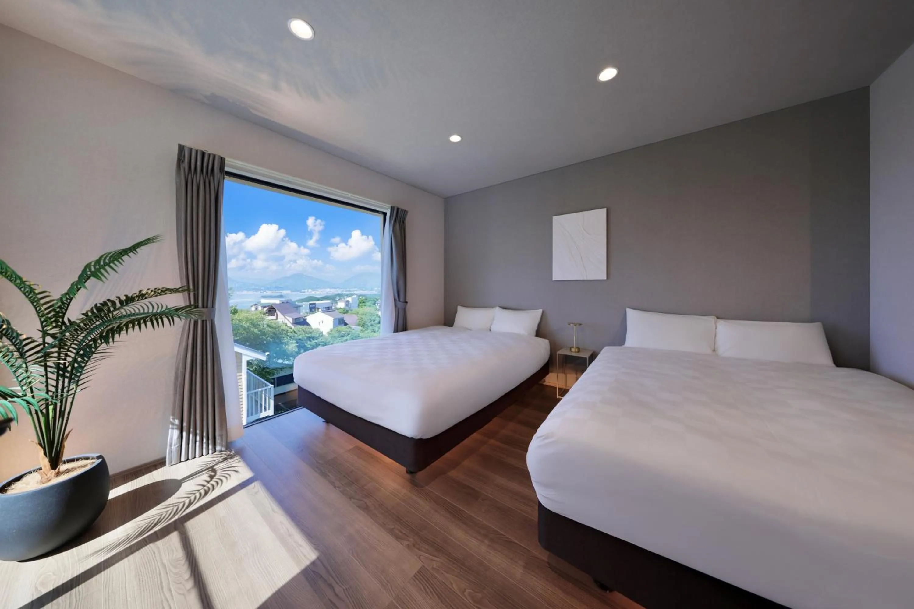 Bedroom, Bed in Crystal Besso Shirahama