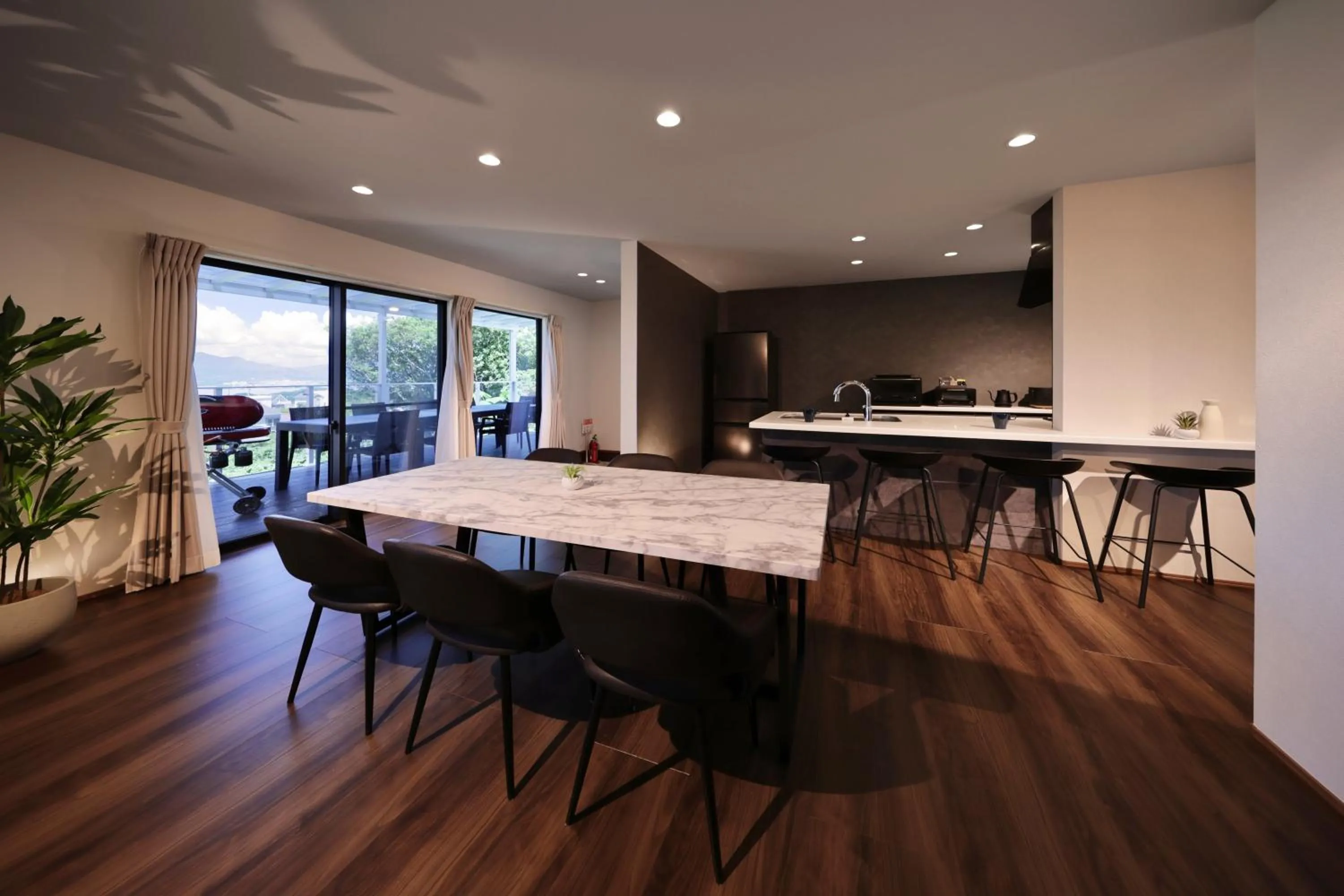 Dining area in Crystal Besso Shirahama