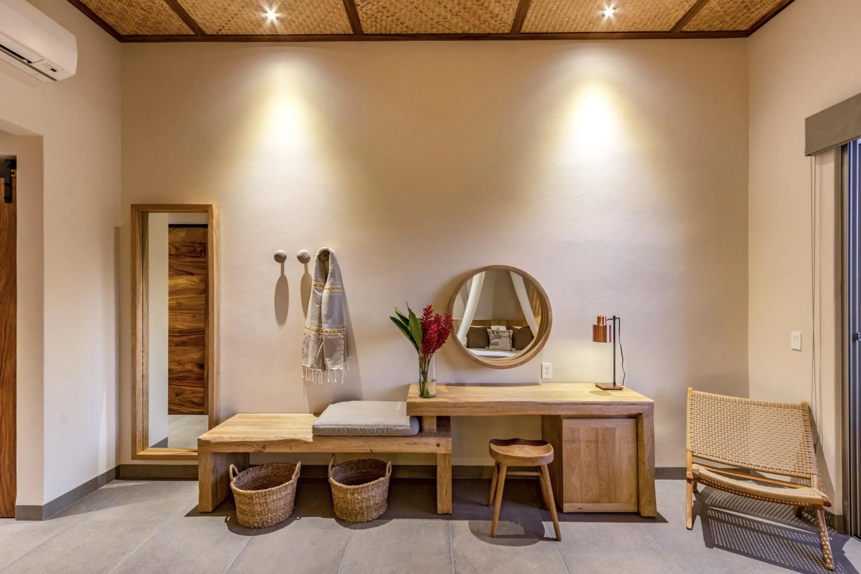 hair dresser in Hotel Casa Bocana