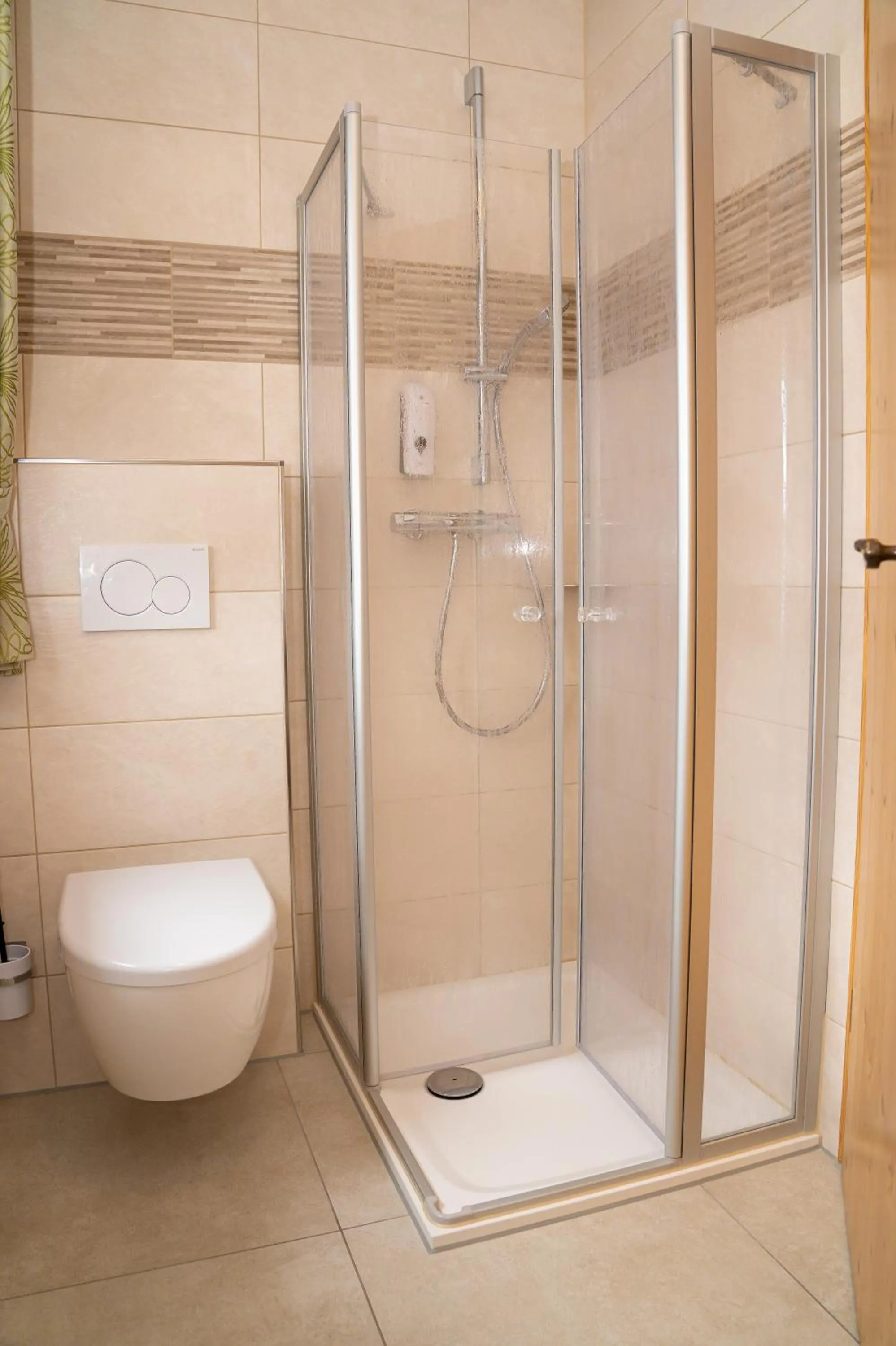 Bathroom in Hotel und Berggasthof Zum Sonnenhof