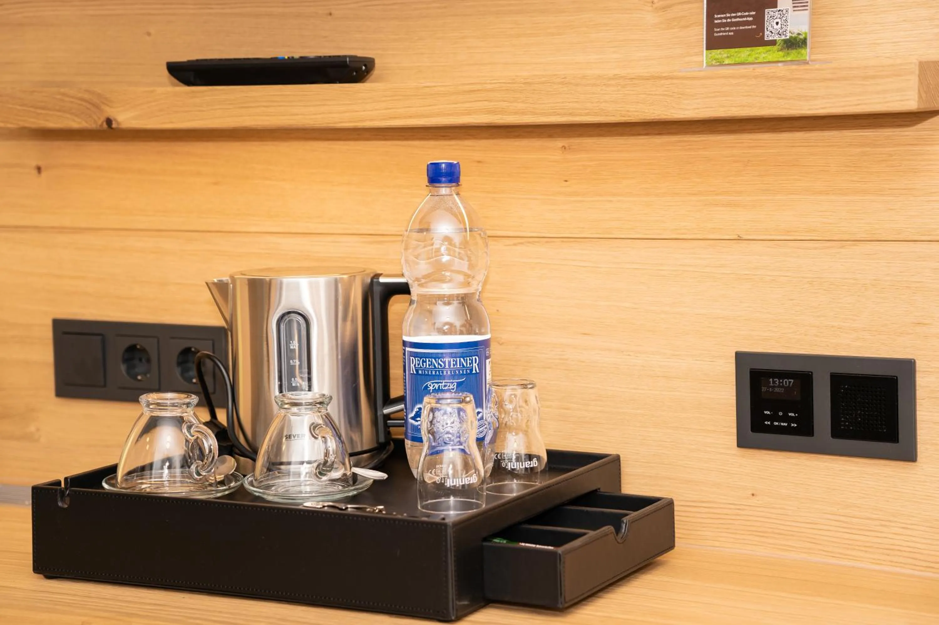 Coffee/tea facilities in Hotel und Berggasthof Zum Sonnenhof