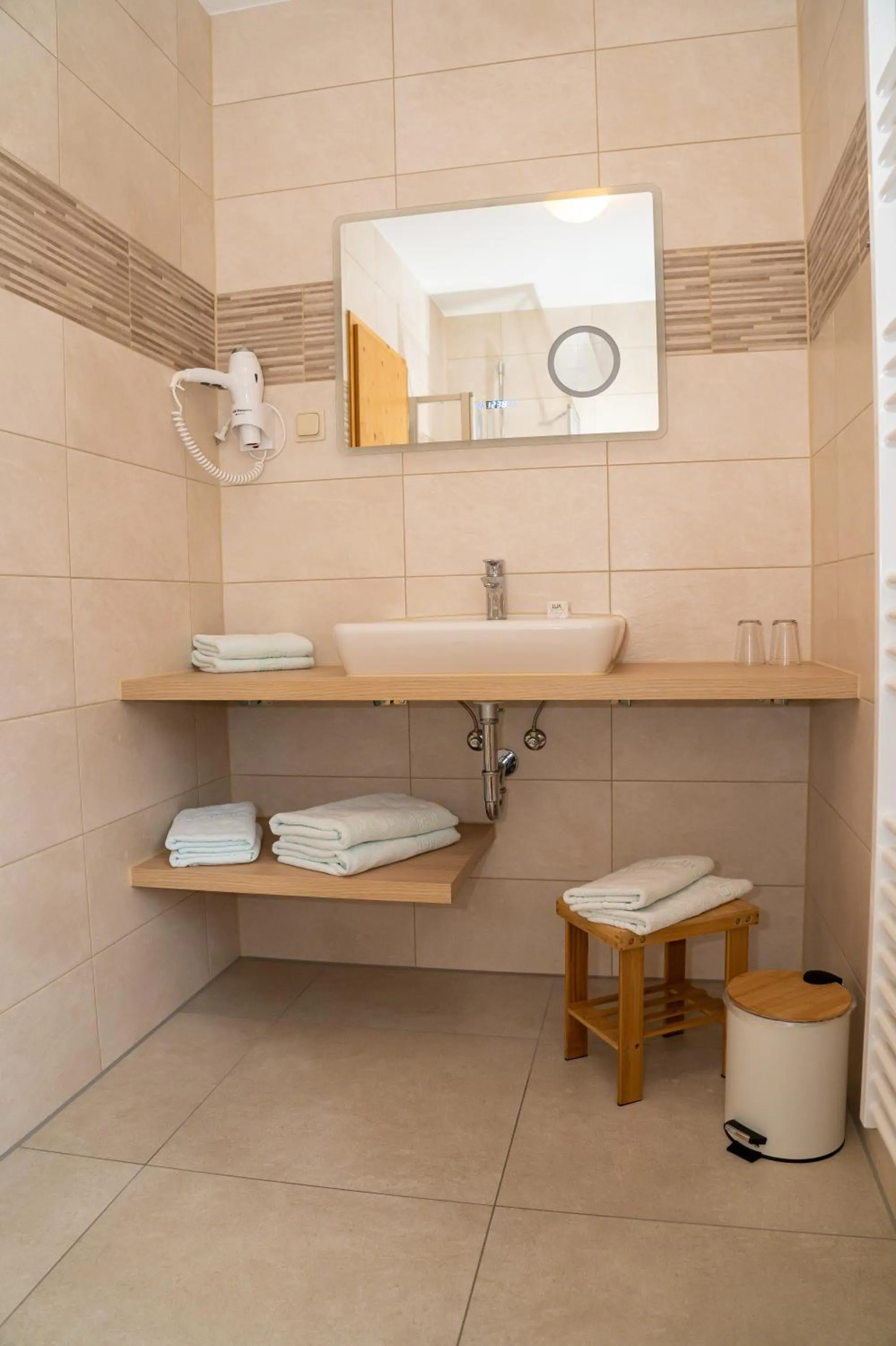 Bathroom in Hotel und Berggasthof Zum Sonnenhof