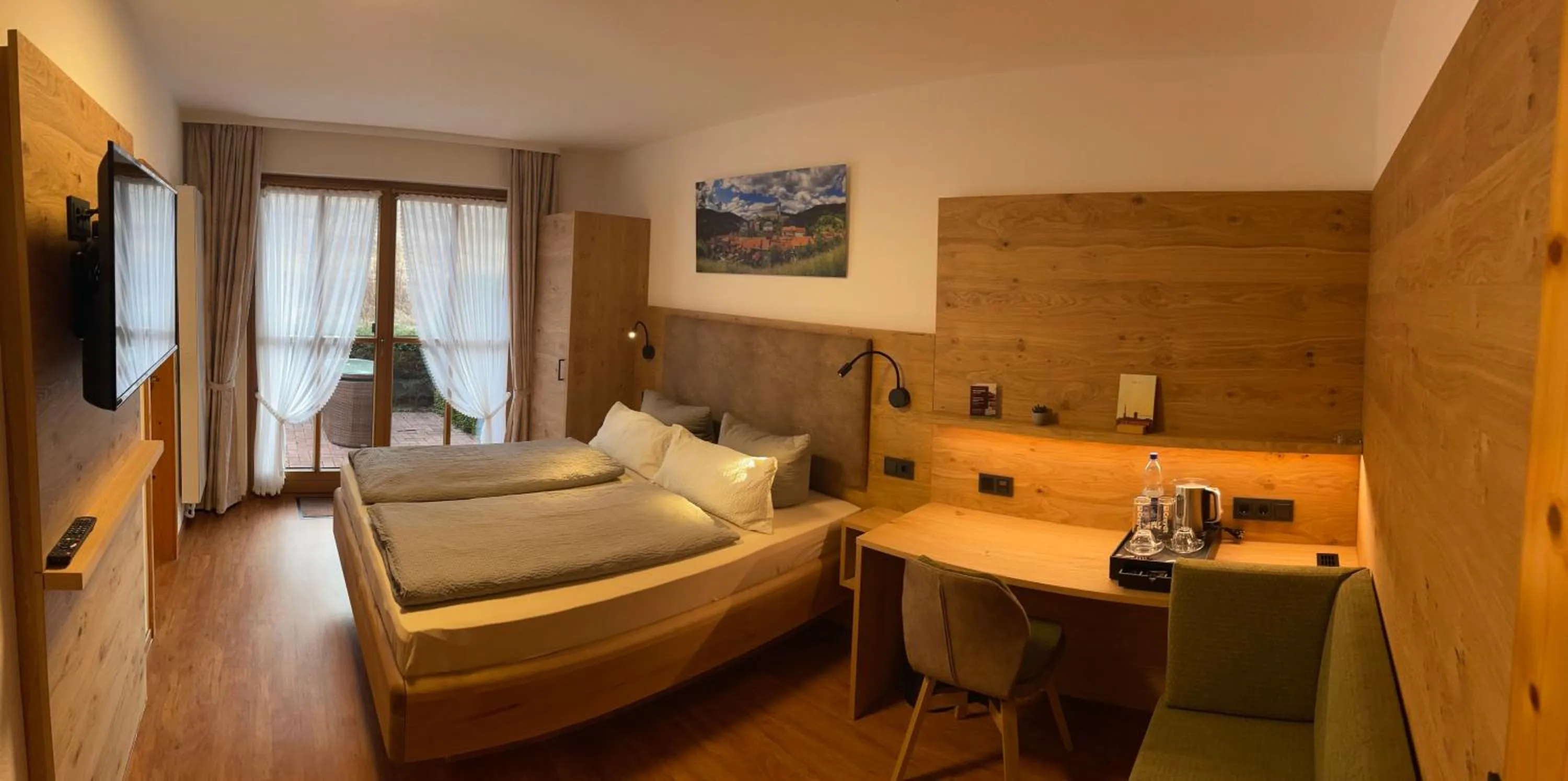 Photo of the whole room in Hotel und Berggasthof Zum Sonnenhof