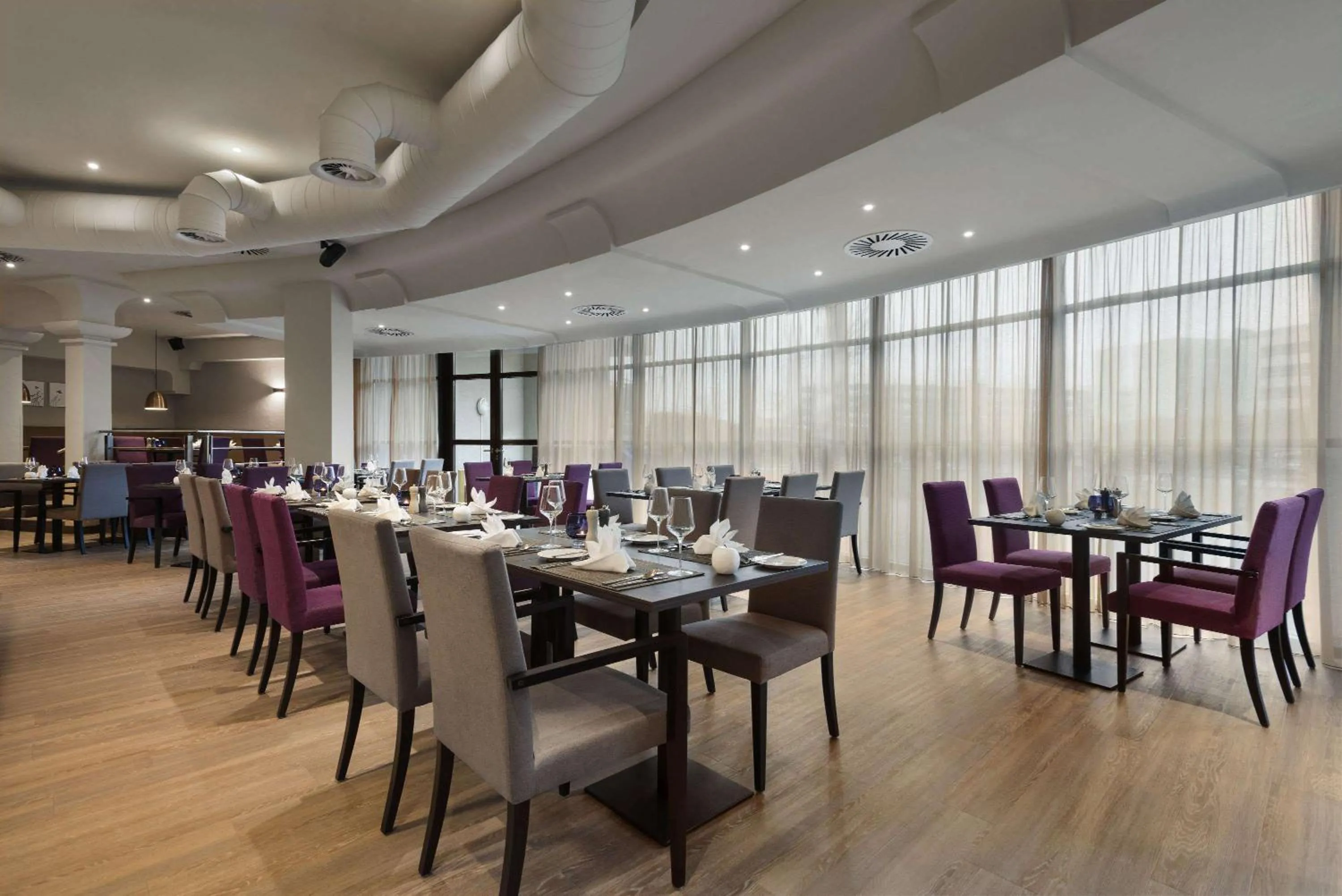 Restaurant/places to eat in Hotel Ramada by Wyndham Graz