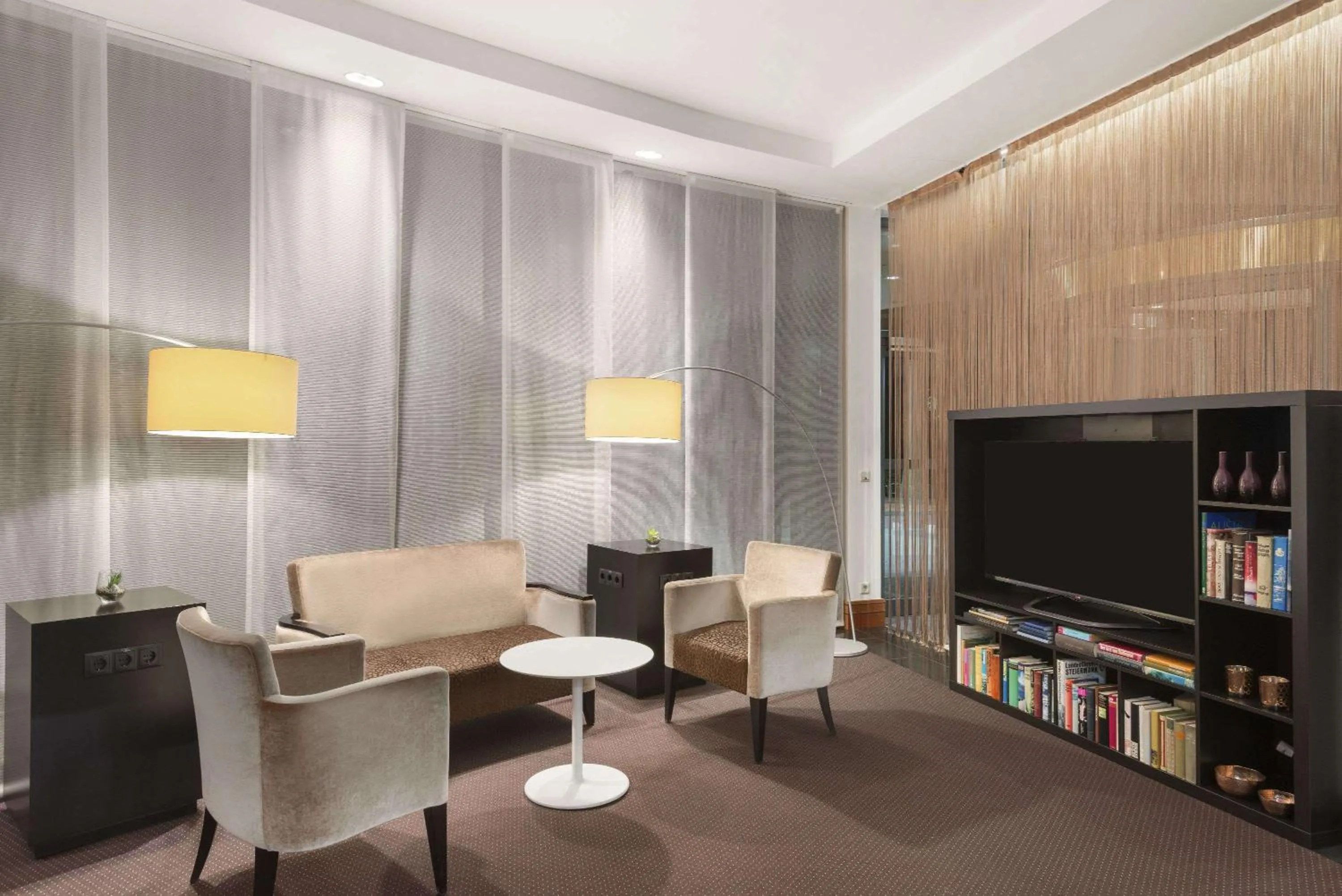 Lobby or reception in Hotel Ramada by Wyndham Graz