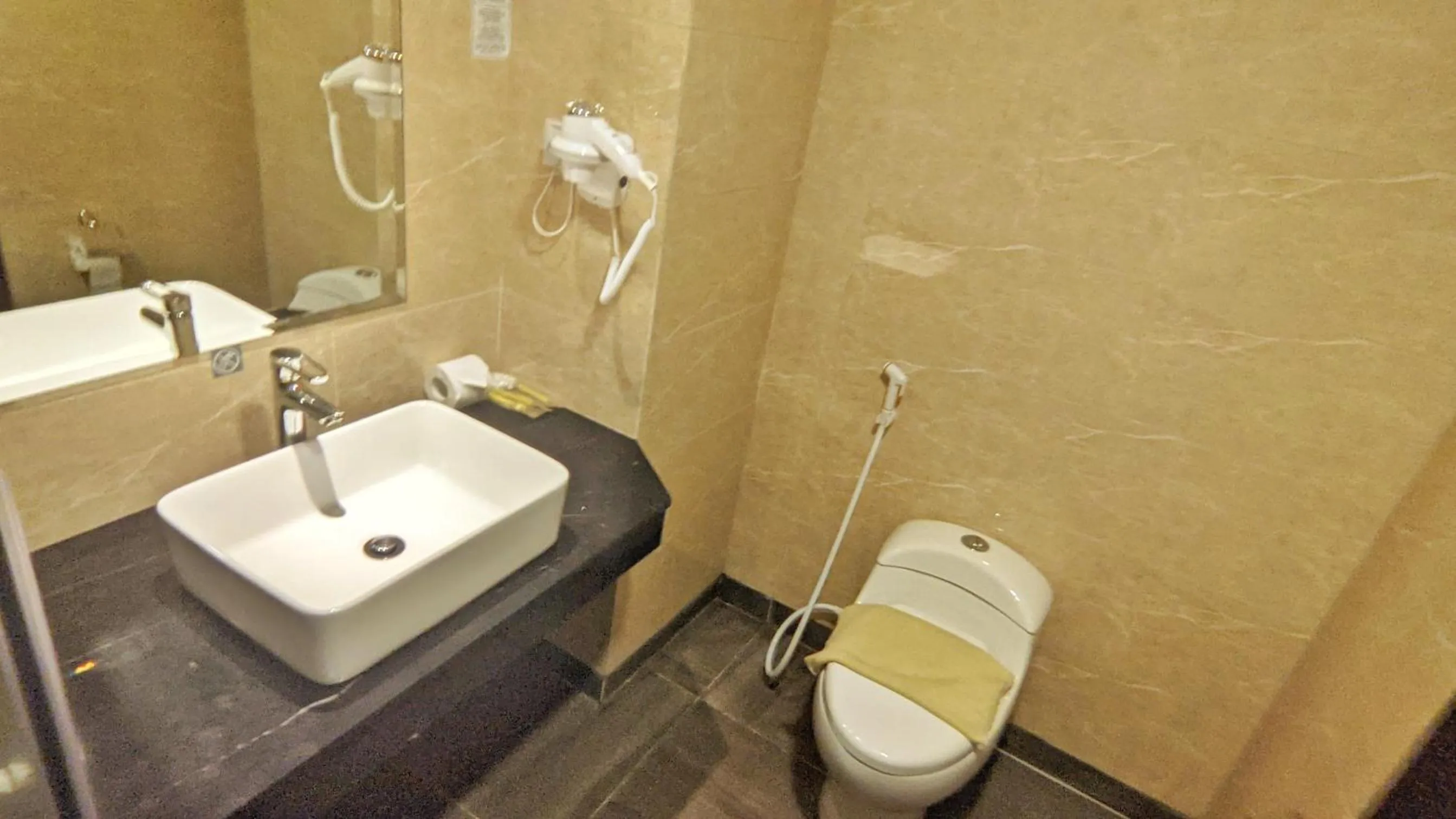 Lovina 19-05 at Pelita Nagoya Apartment