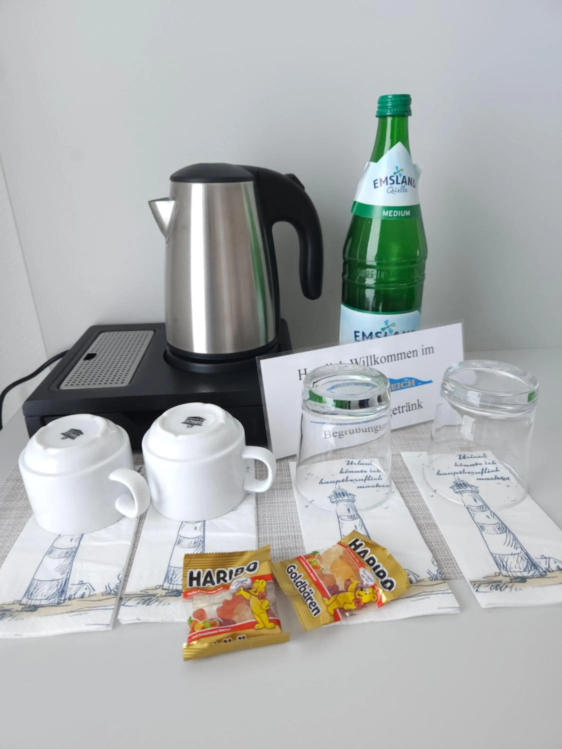 Coffee/tea facilities in Hotel Am Deich