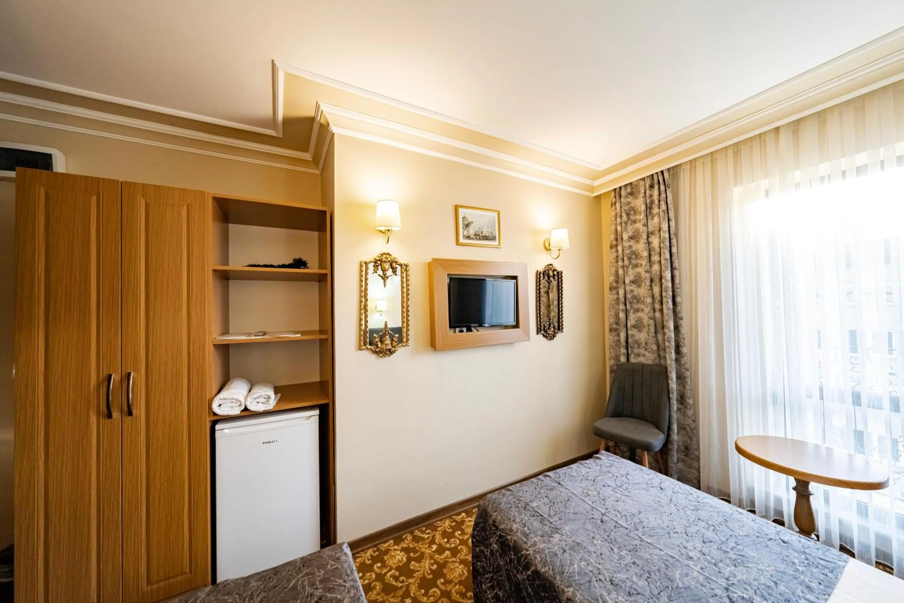 TV and multimedia, Bed in Hamit Hotel Kizilay
