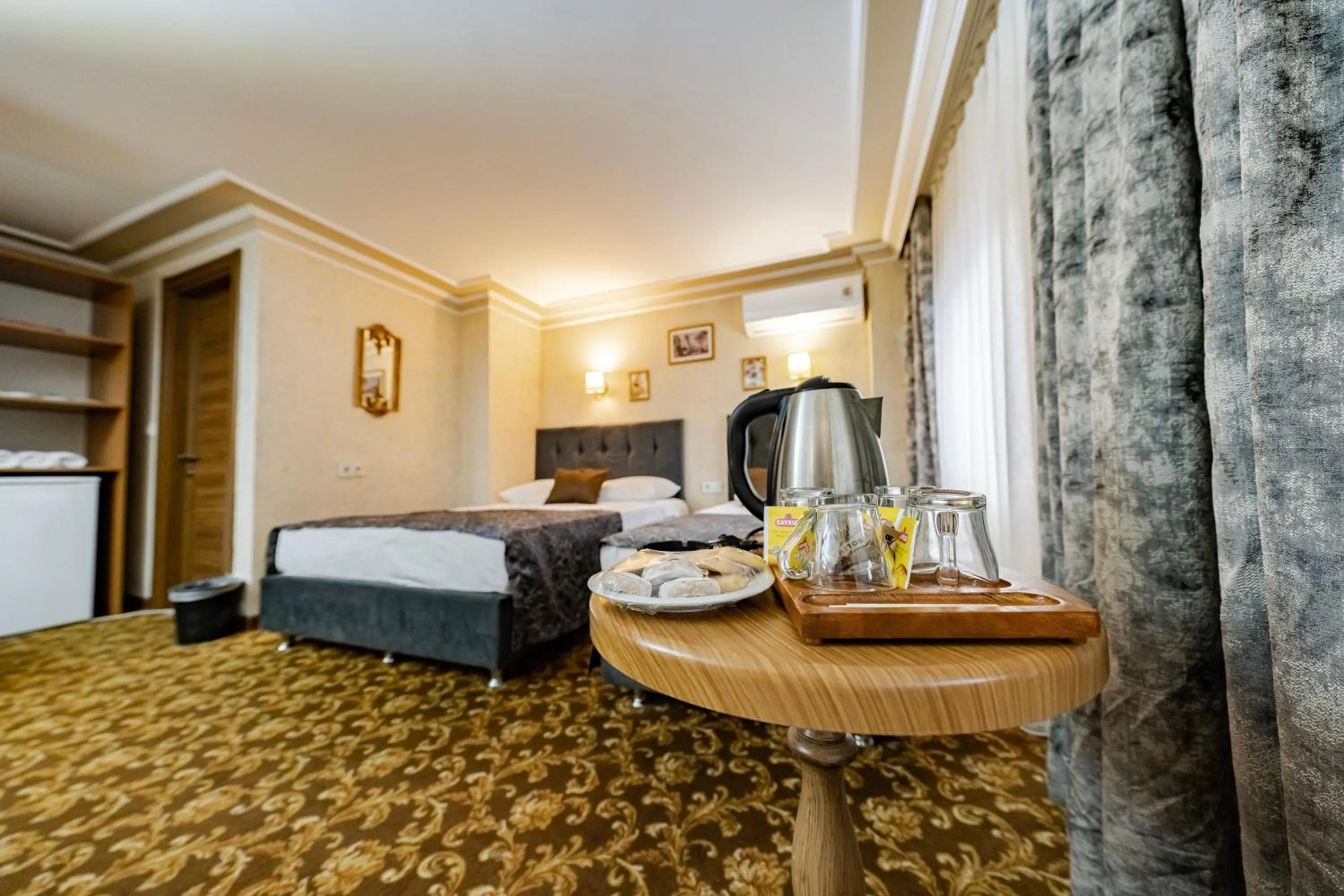 Family, Bed in Hamit Hotel Kizilay