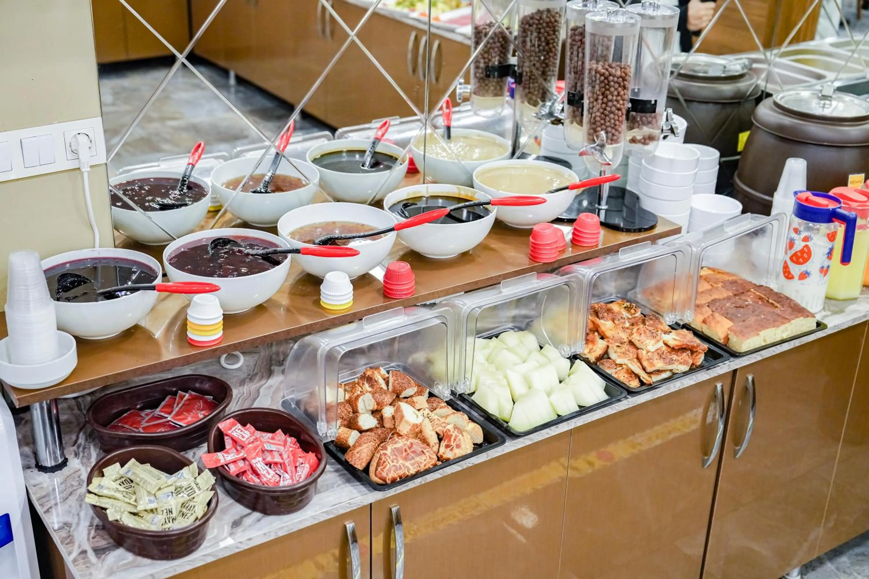 Breakfast in Hamit Hotel Kizilay