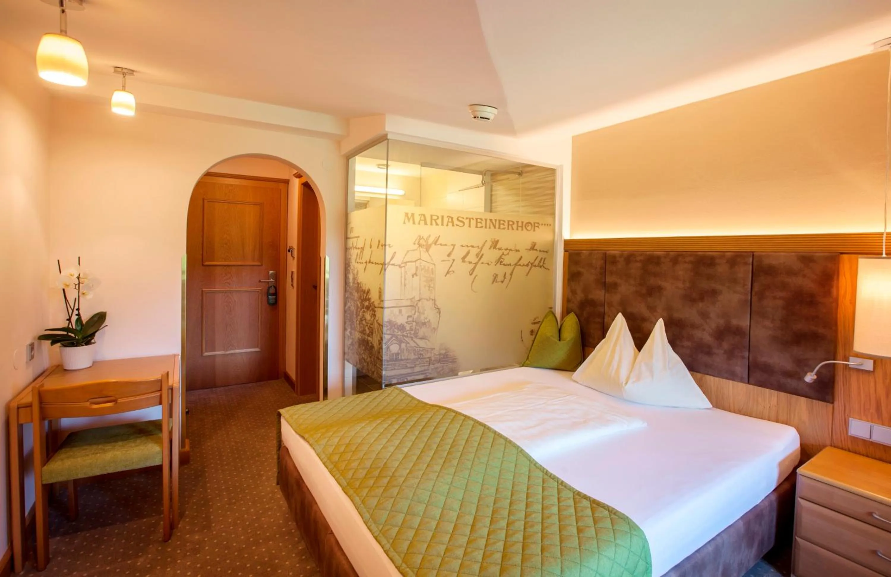 Other, Bed in Hotel Mariasteinerhof