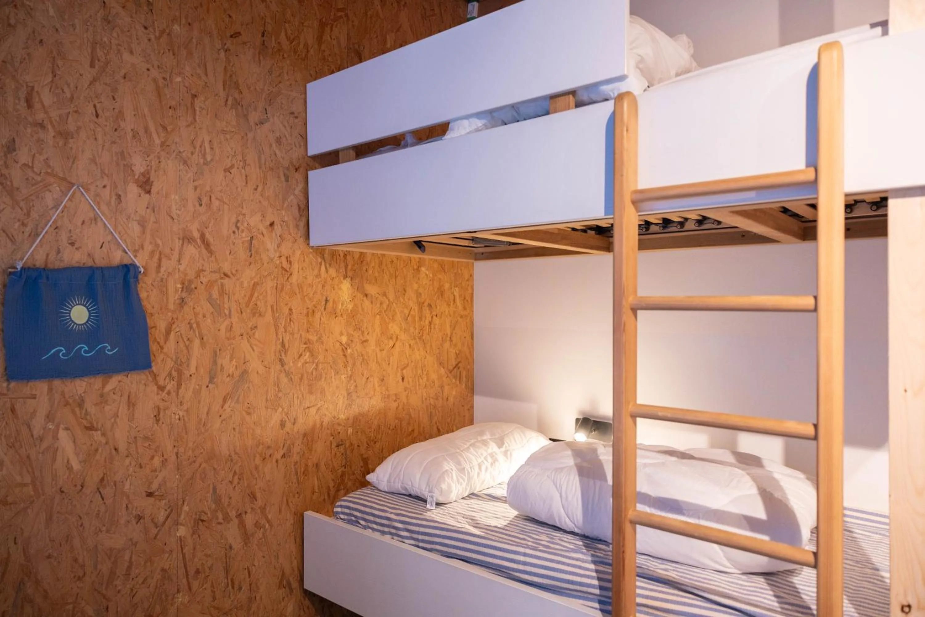 Bed in Hostel oder Ferienwohnung 1-16 Personen im BLAUEN HAUS