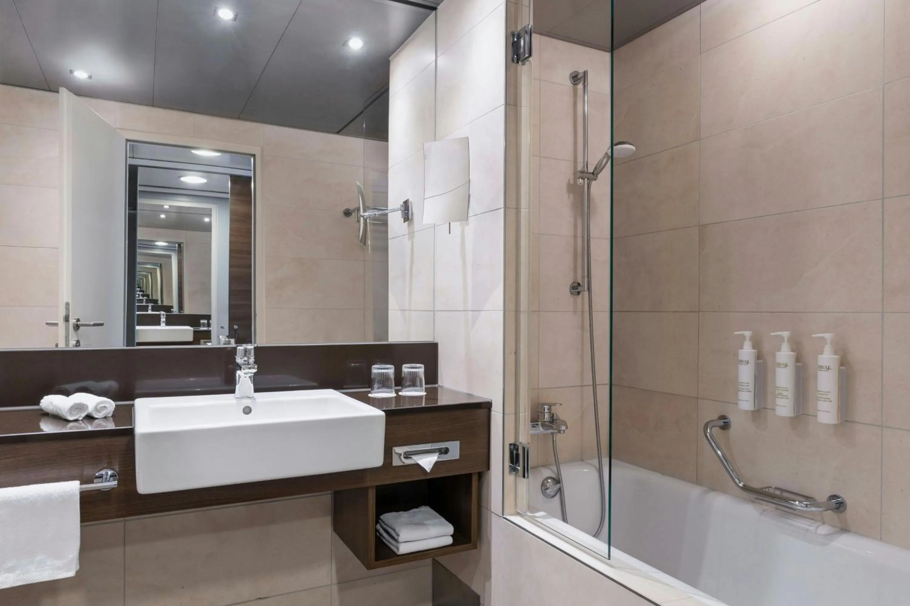 Bathroom in Courtyard by Marriott Linz