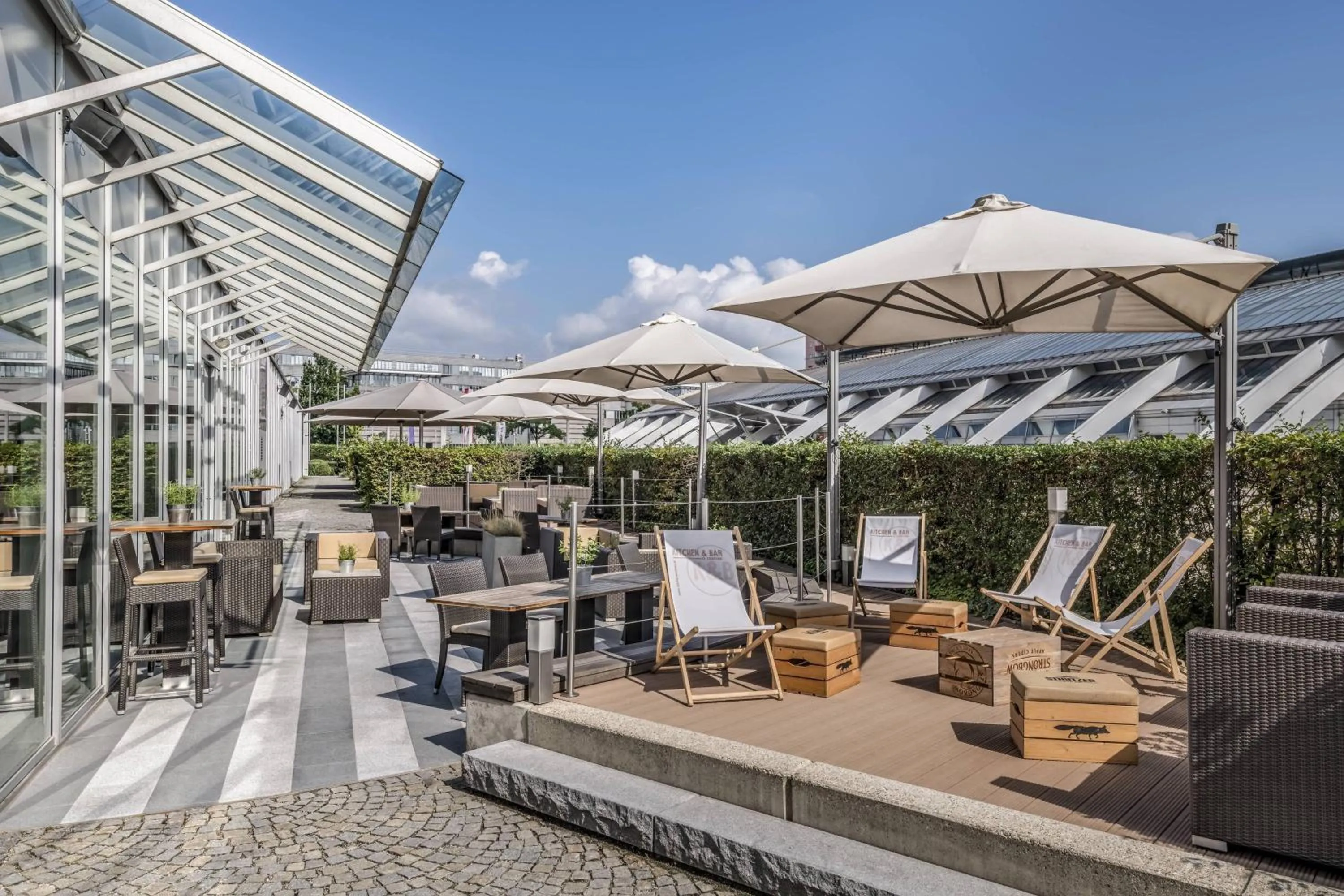 Restaurant/places to eat in Courtyard by Marriott Linz
