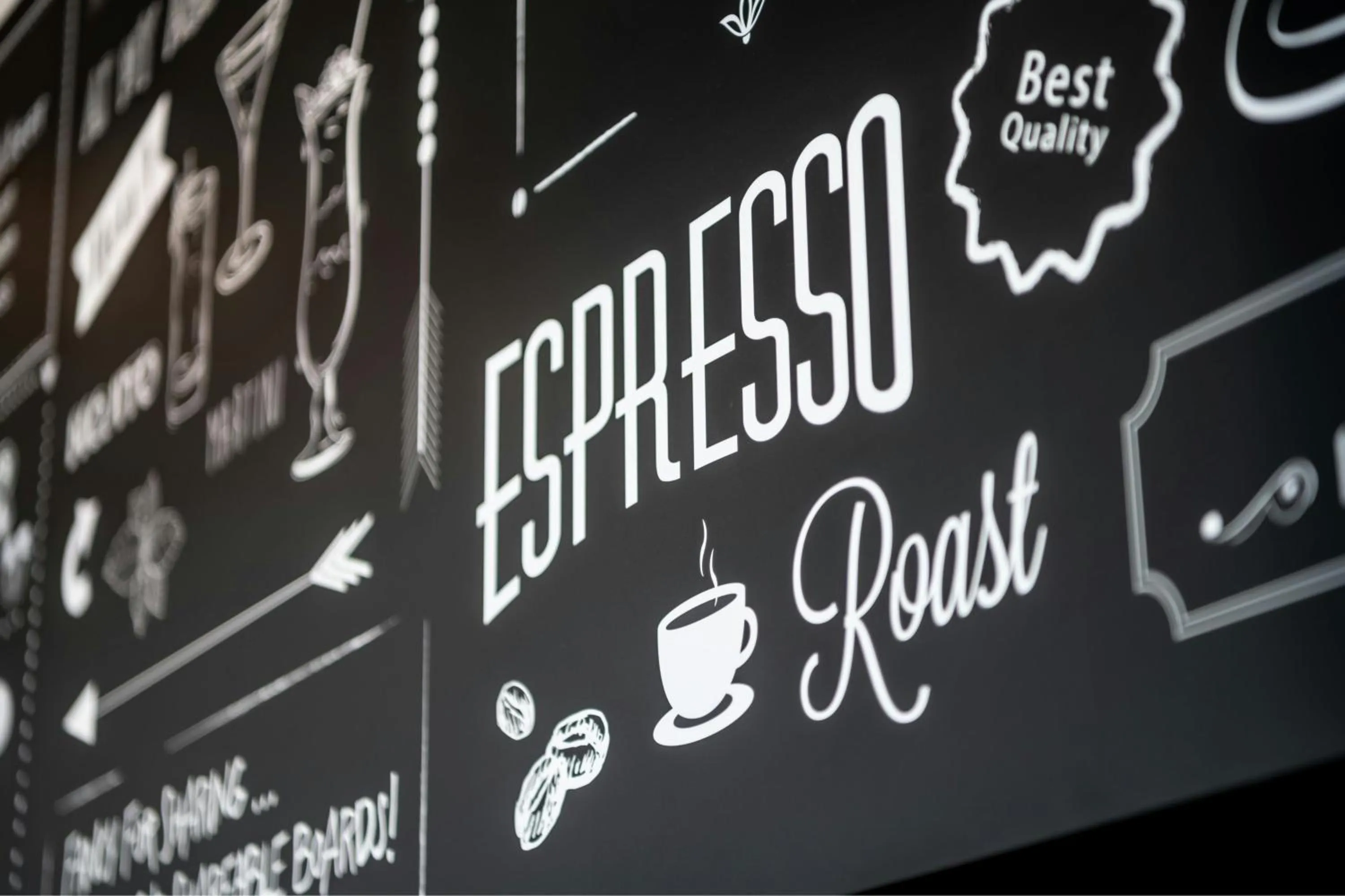 Lounge or bar in Courtyard by Marriott Linz