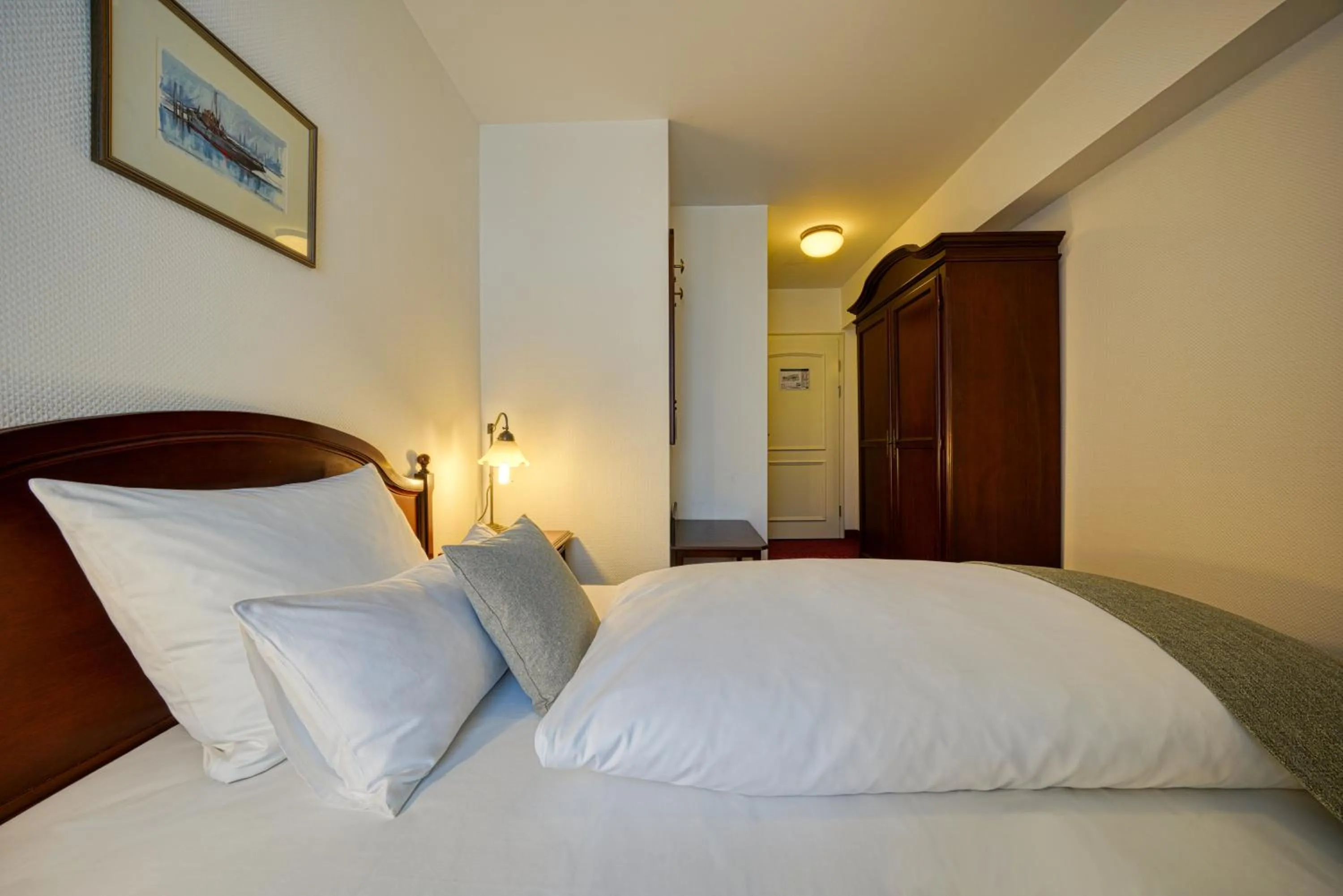 Photo of the whole room, Bed in Hotel Seeblick Wismar