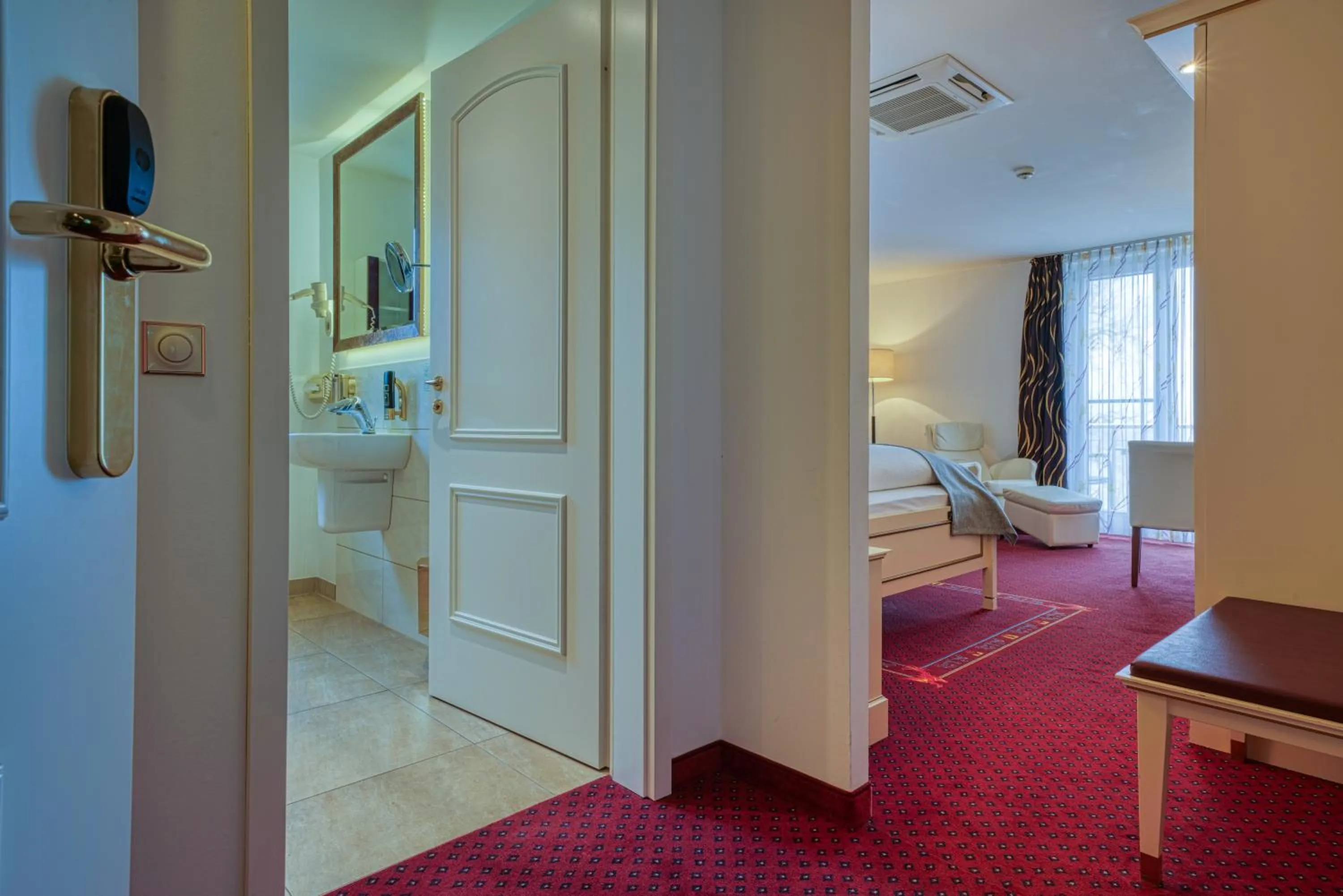 Photo of the whole room, Bed in Hotel Seeblick Wismar