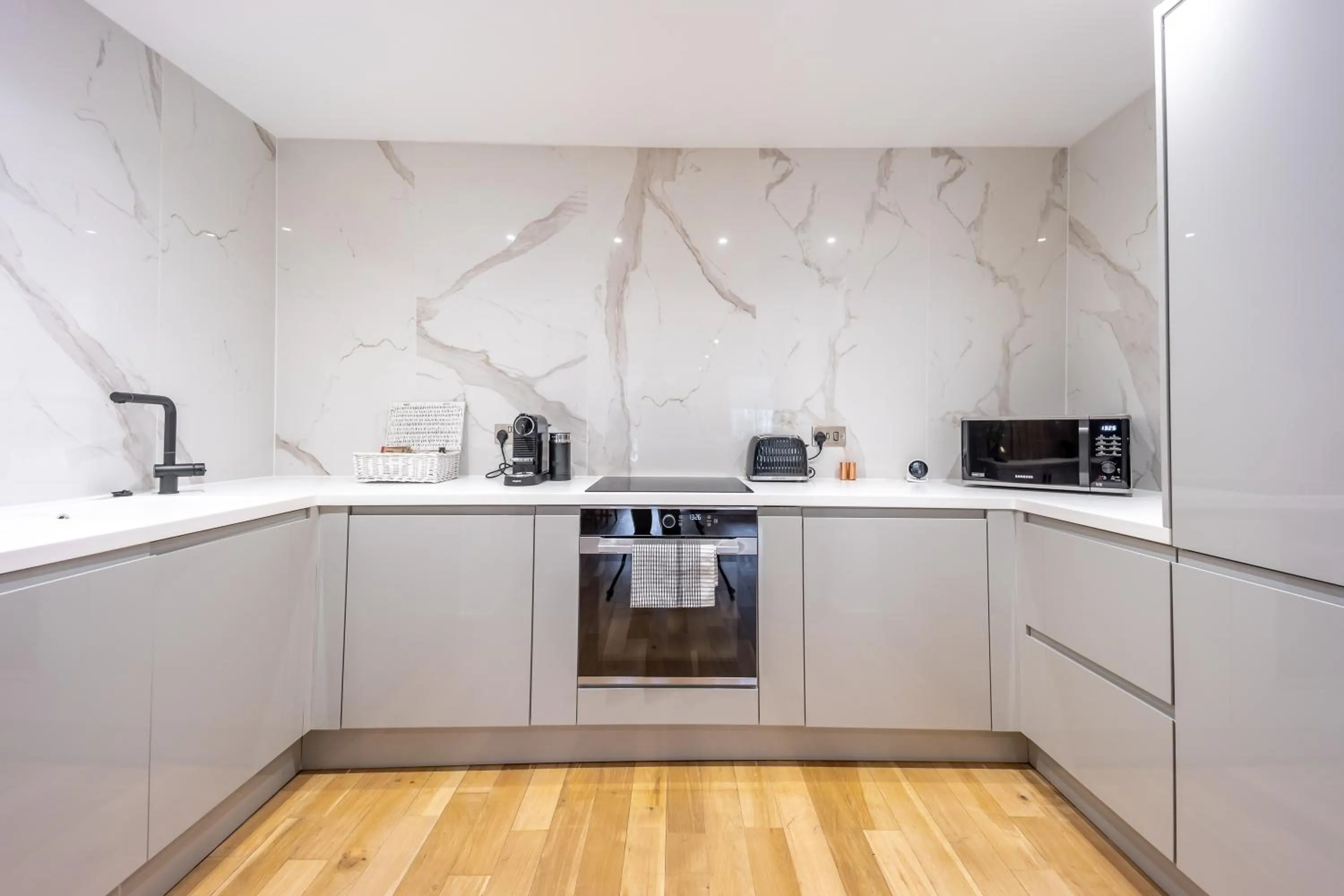 Coffee/tea facilities in No1 Apartments Edinburgh - New Town